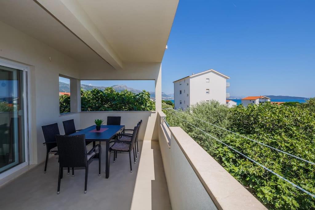 Beach apartment Anđela A2