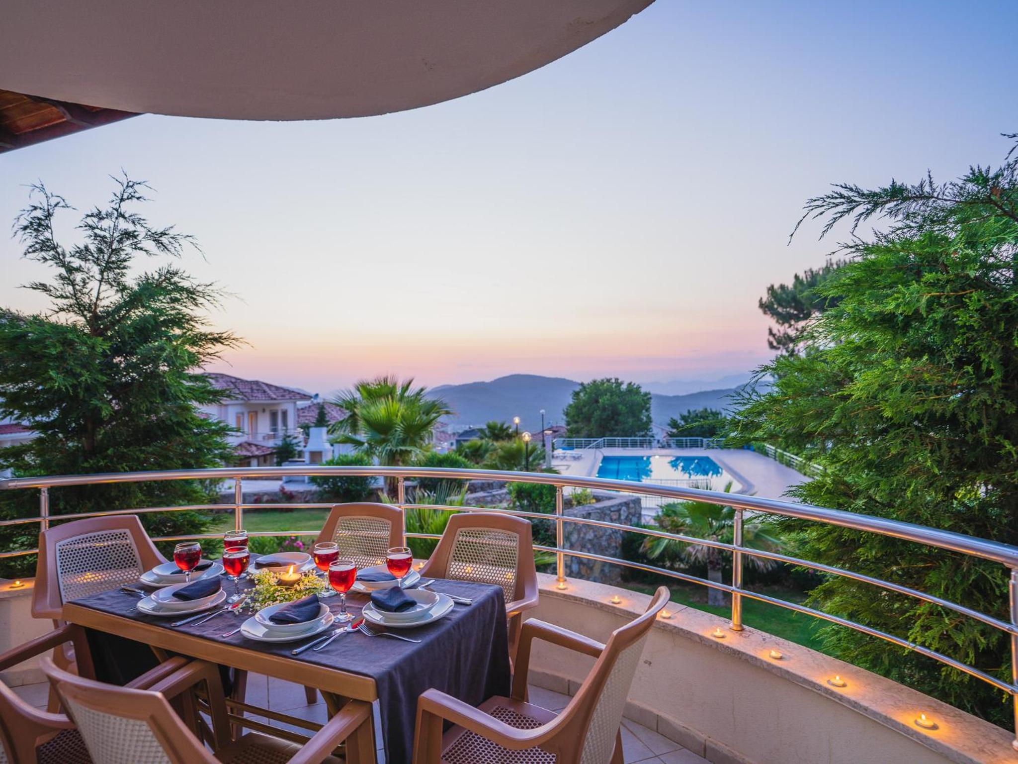 Hanel Life Royal Villas 7 Aqualettings view 2