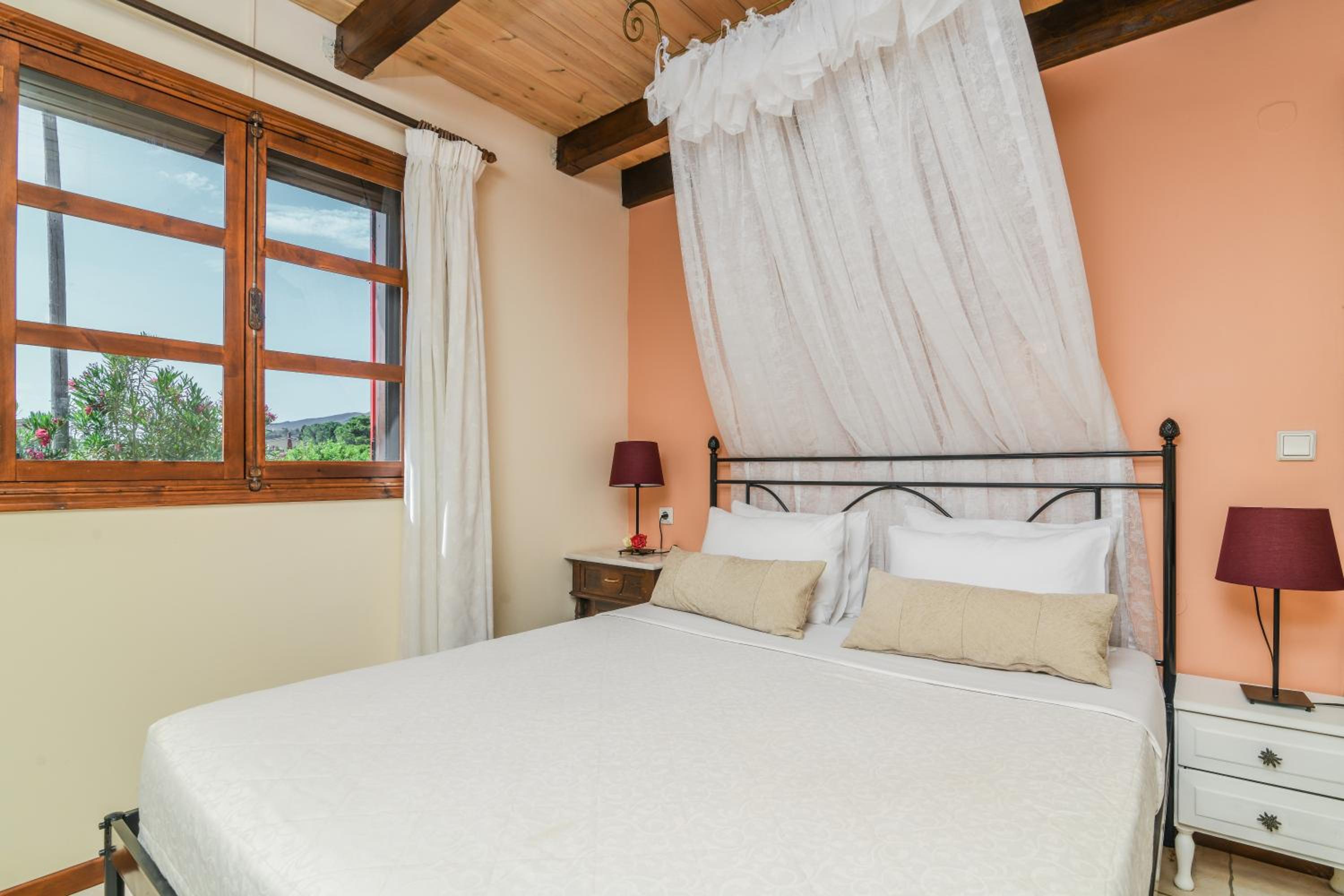 Therianos Traditional Villas