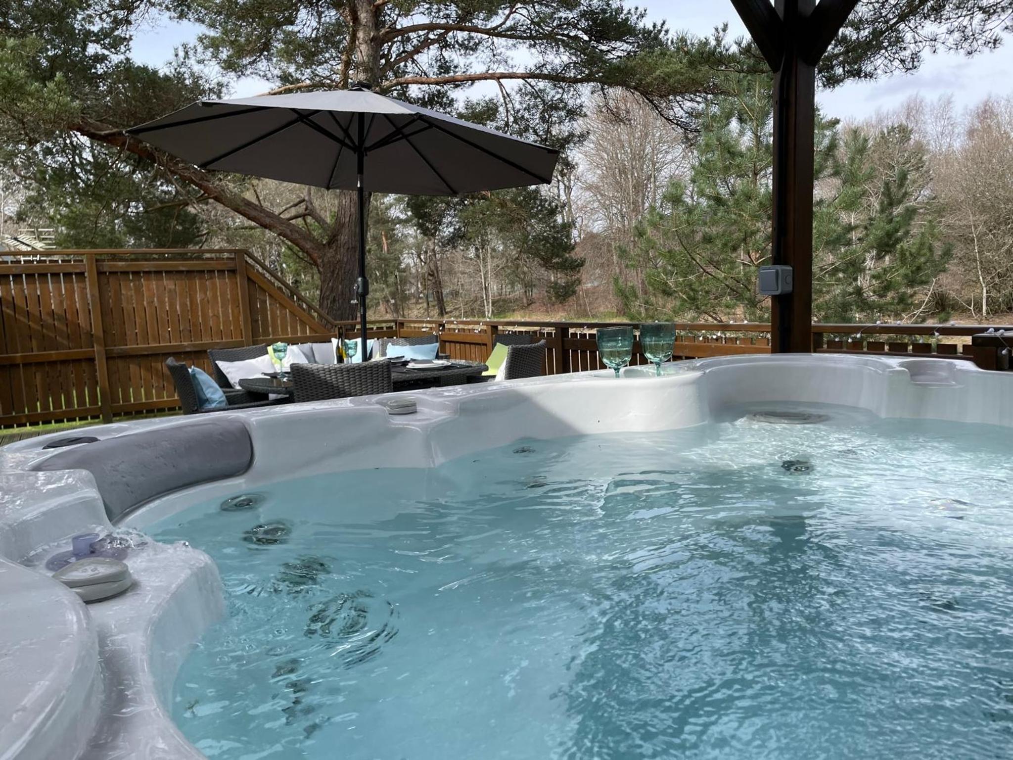 Luxury Riverside Lodge, Blair Atholl view 3