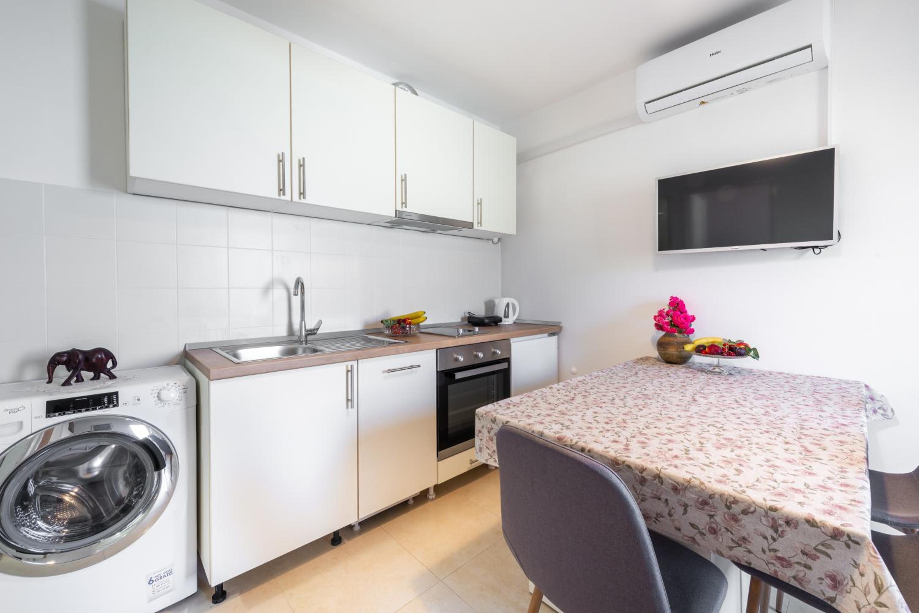 Sea Shell Apartments
