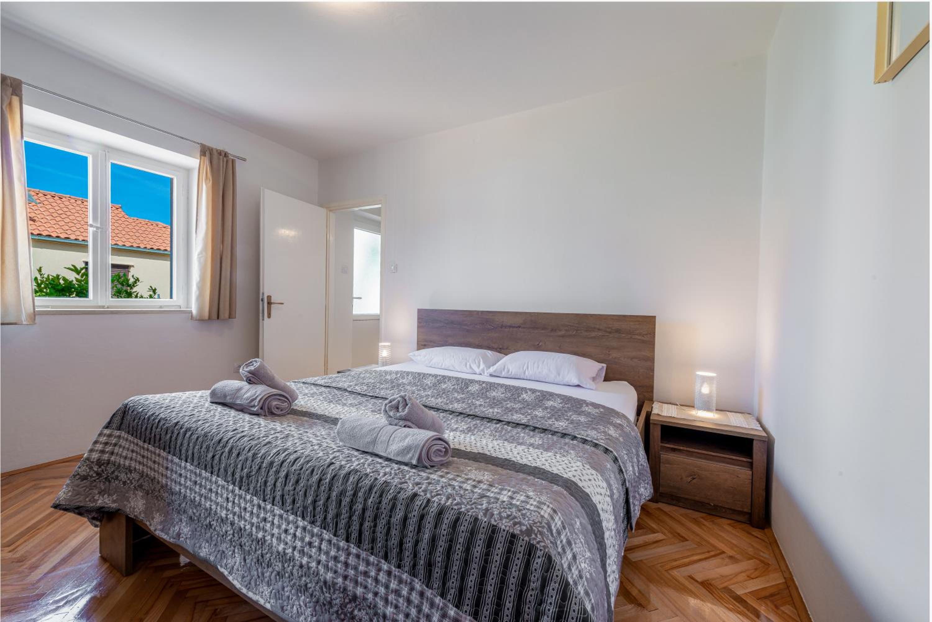 Sea Shell Apartments