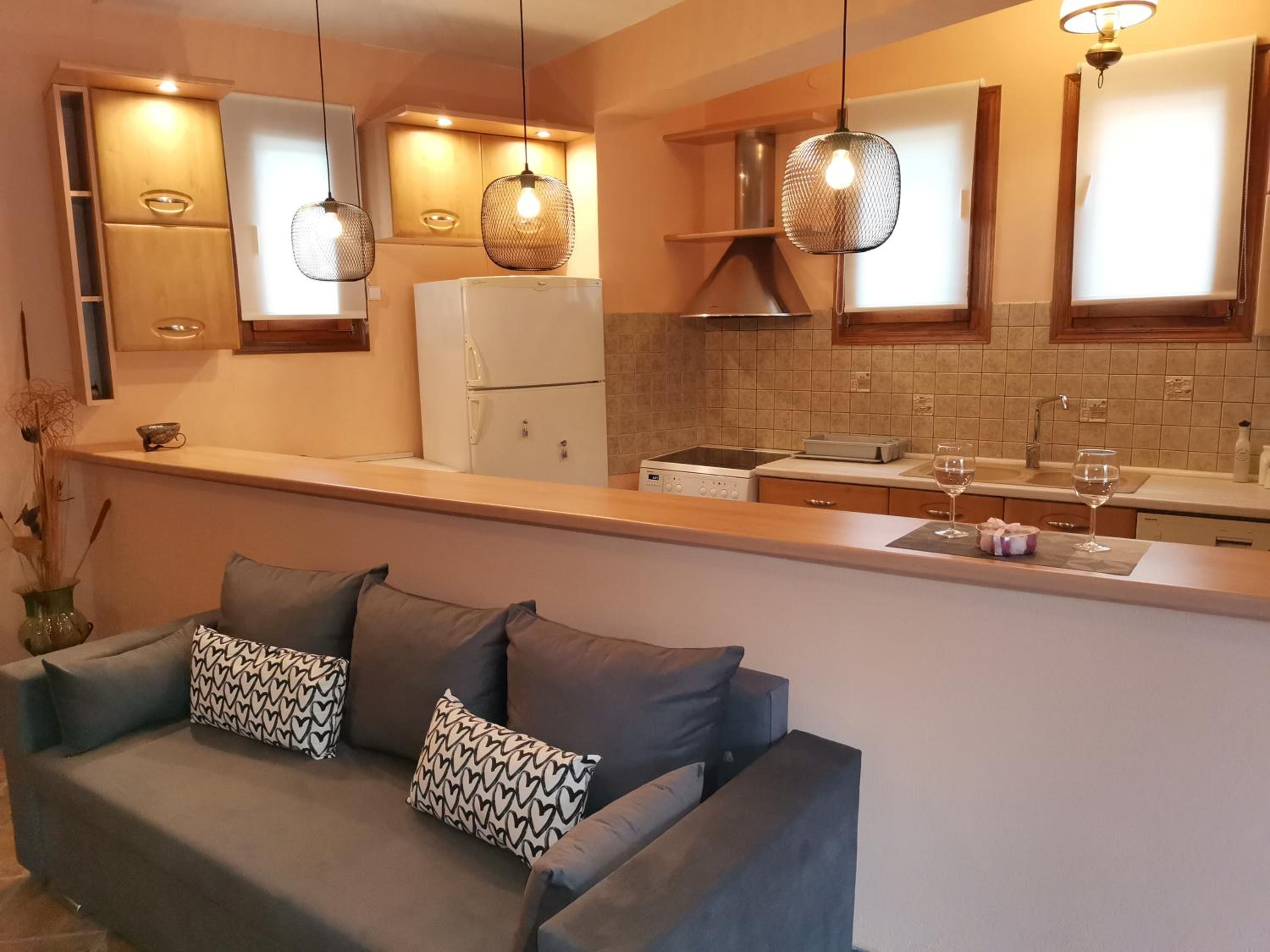 Christie's Ground Floor Apartment by the Sea