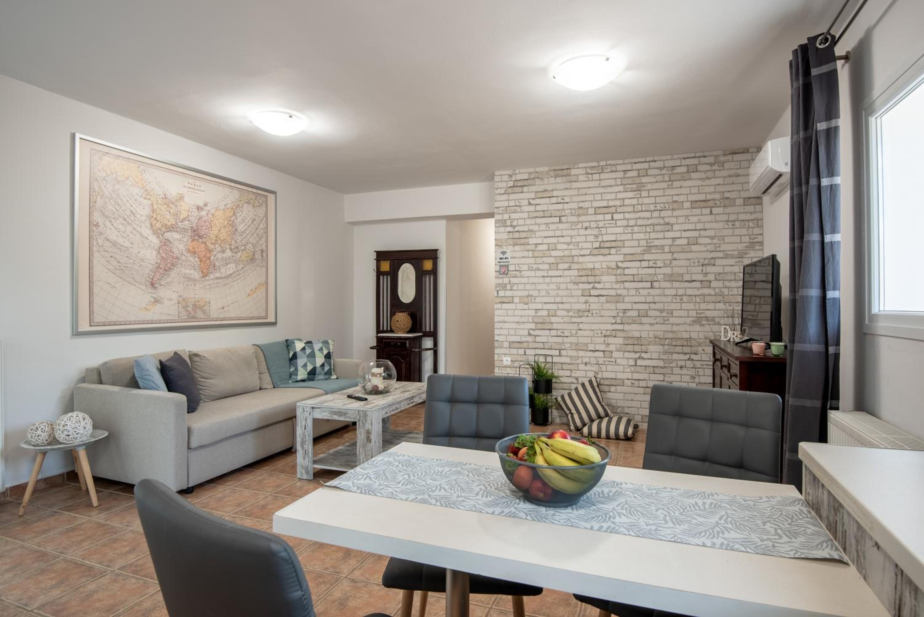 Elenas Home - Dream & Love apts w Private pool