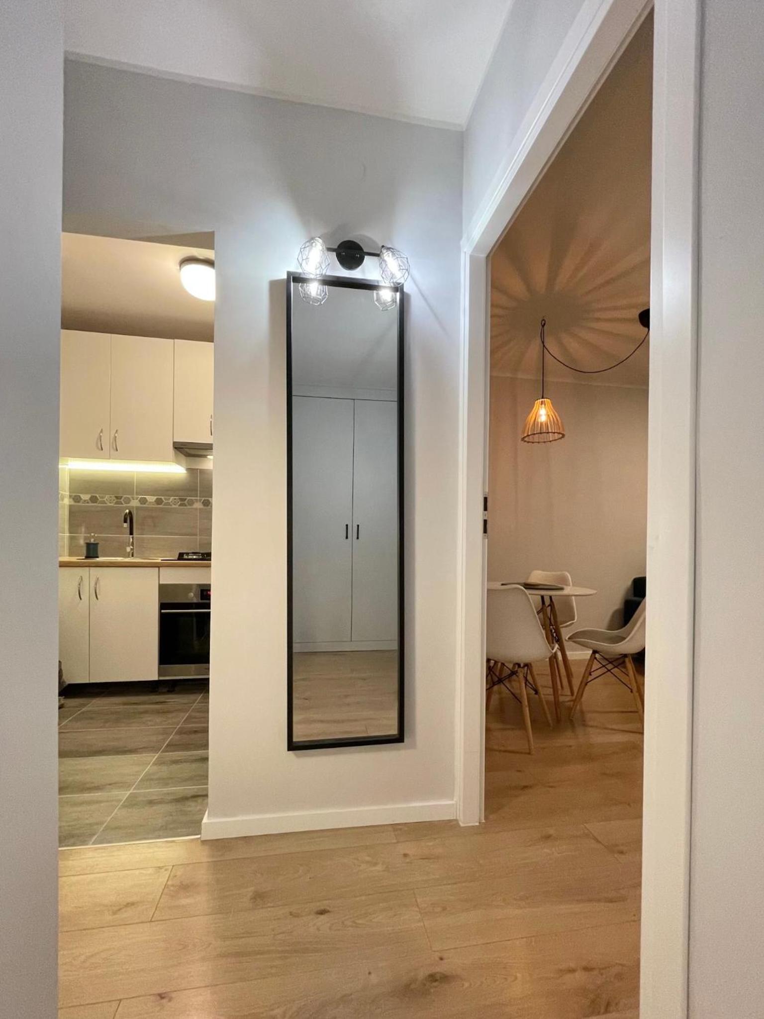 Apartament przy Atrium, stacja metra Rondo ONZ