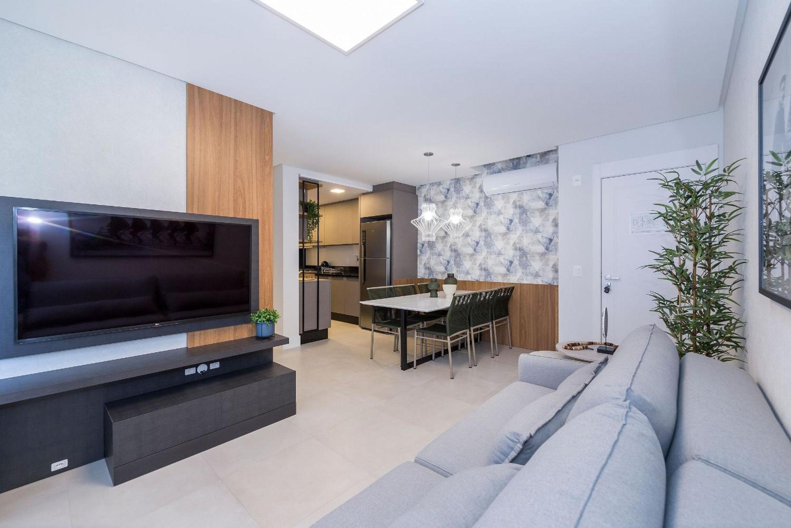 Adra 103 - Apartamento no centro de Bombinhas - Rooftop com piscina e academia - À poucos metros da praia view 4