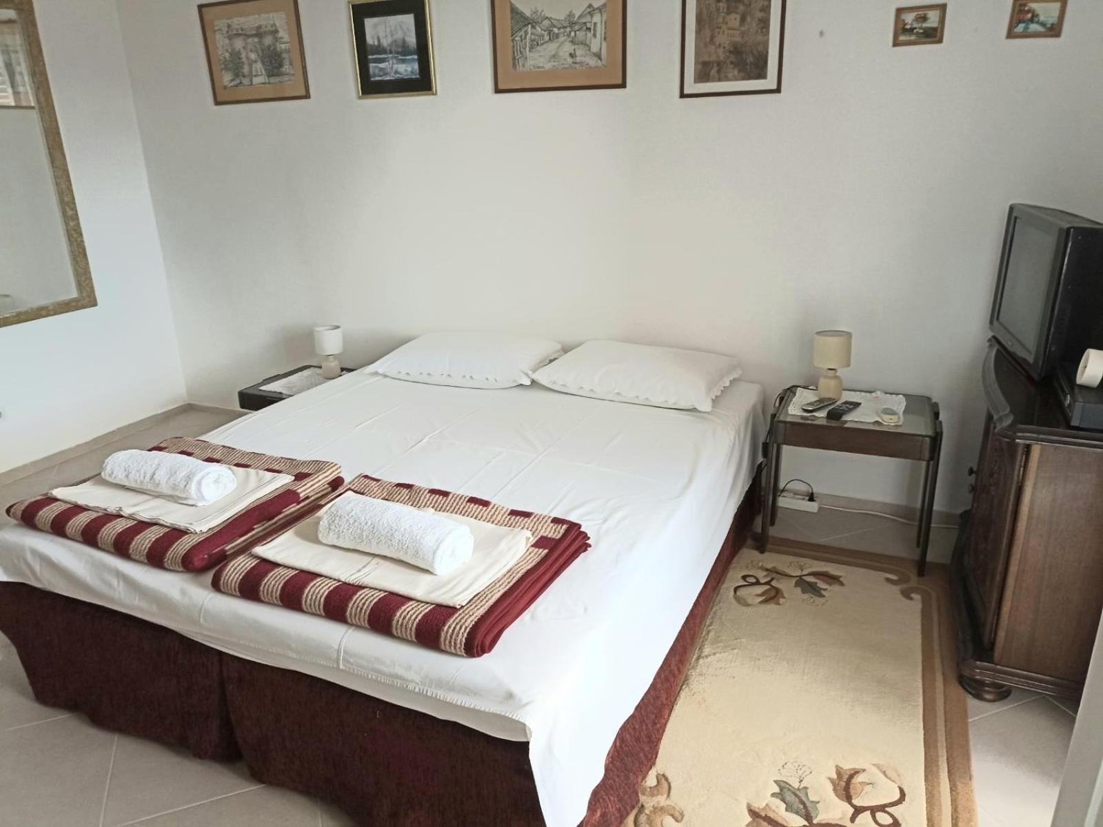 Guesthouse Ljilja - apartment with balcony 2
