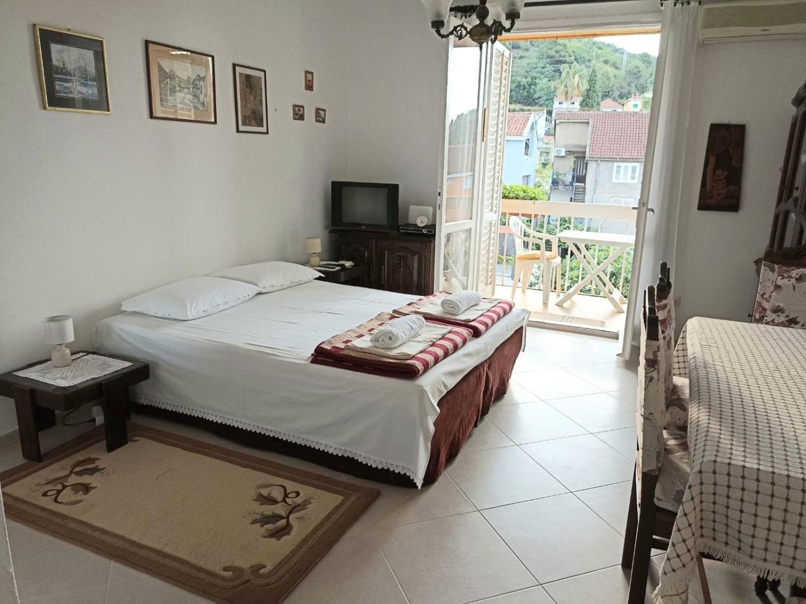 Guesthouse Ljilja - apartment with balcony 2 photo 2