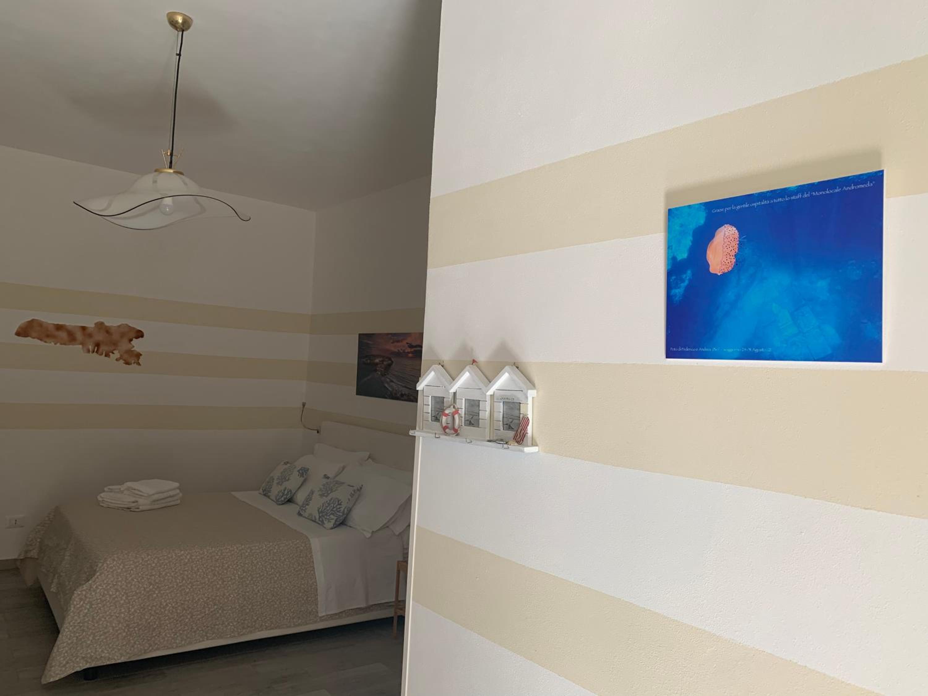 Studio "Andromeda" a stone's throw from Guitgia photo 2