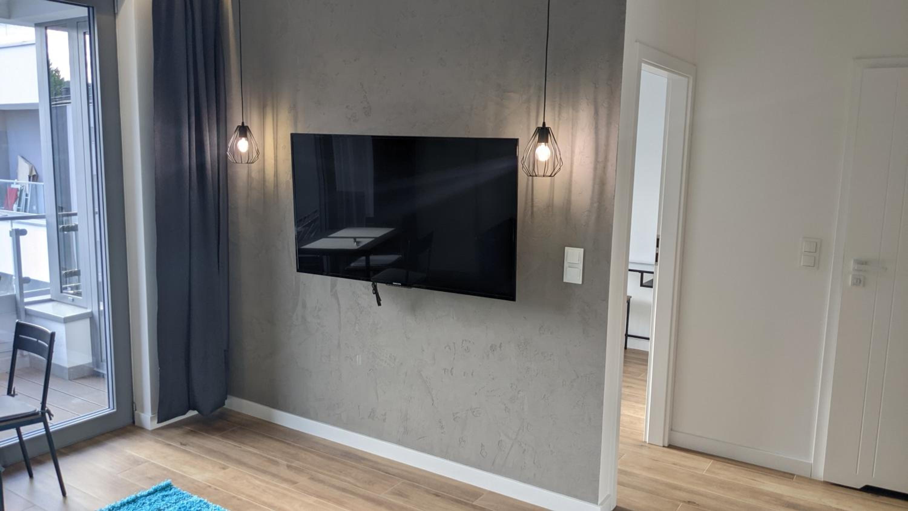 Plac Unii: Rybka Premium view 3
