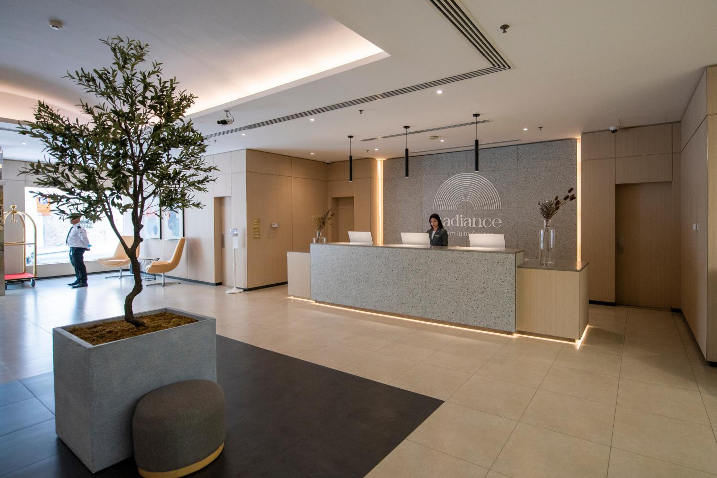 Lobby & Reception