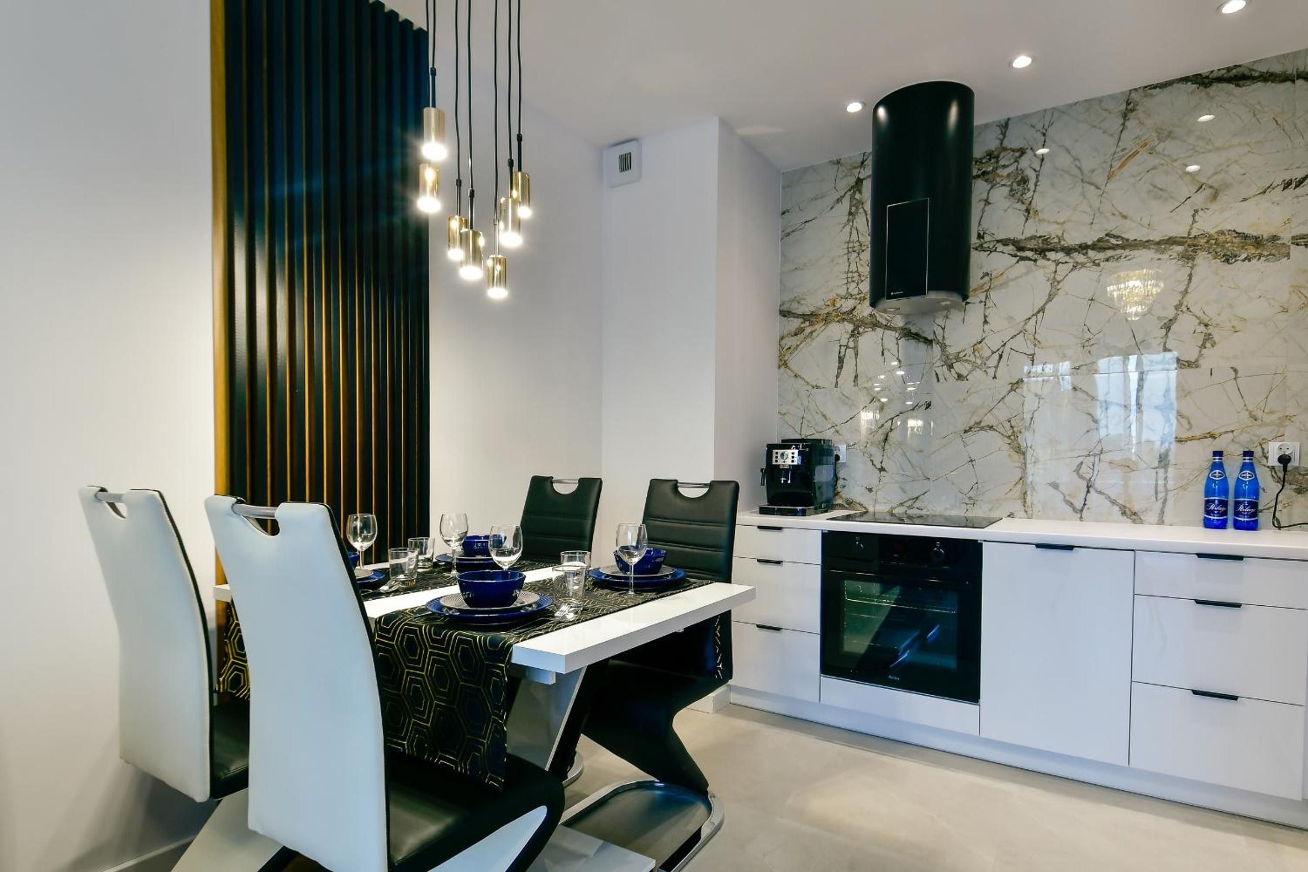 Apartament32 Golden Vip -Duże Miejsce Postojowe- view 5