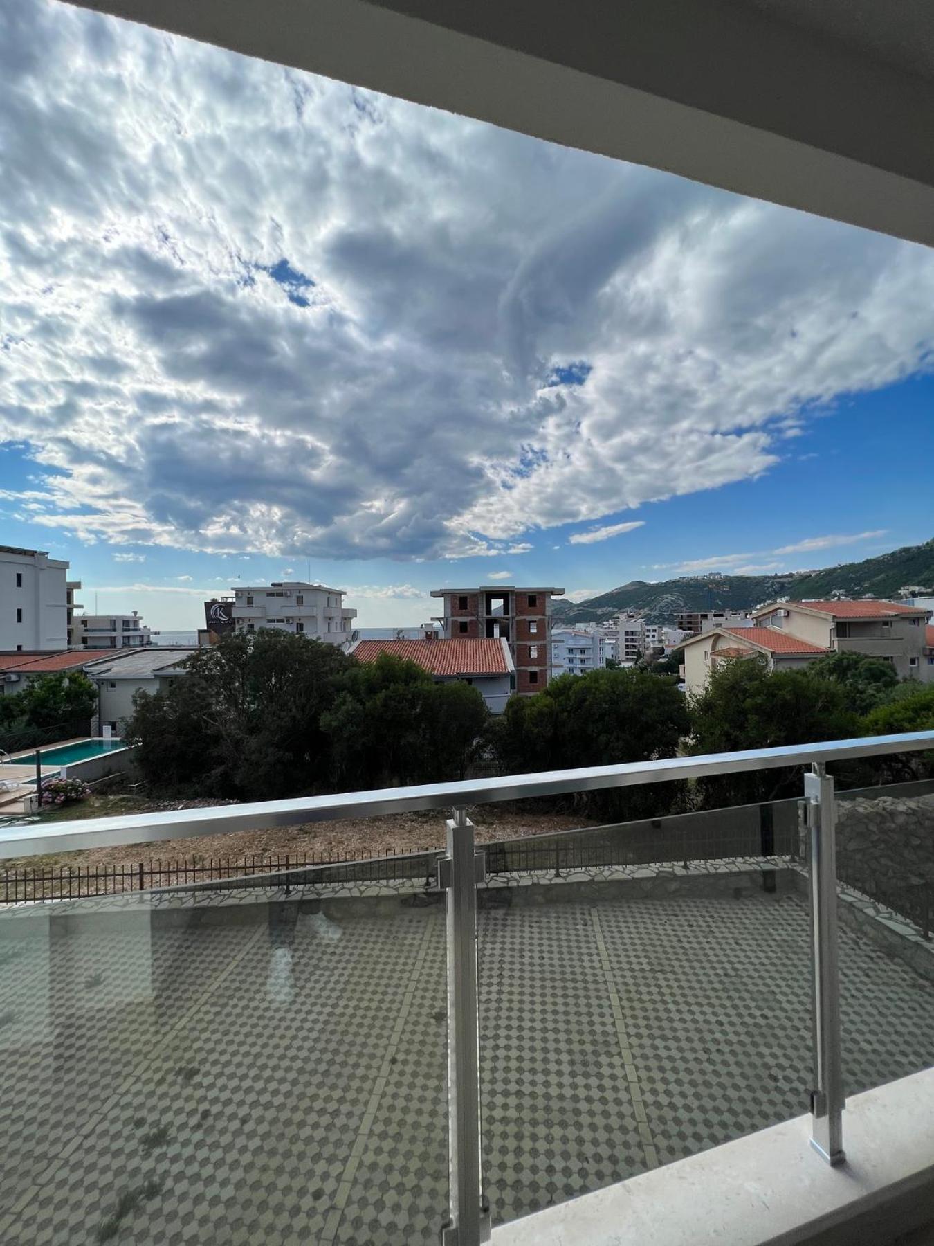 Apartments Meri view 2