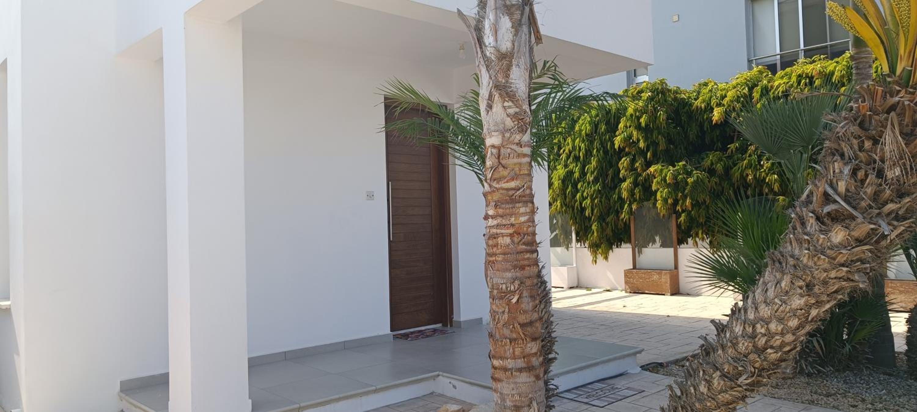 Colonial Villa 32