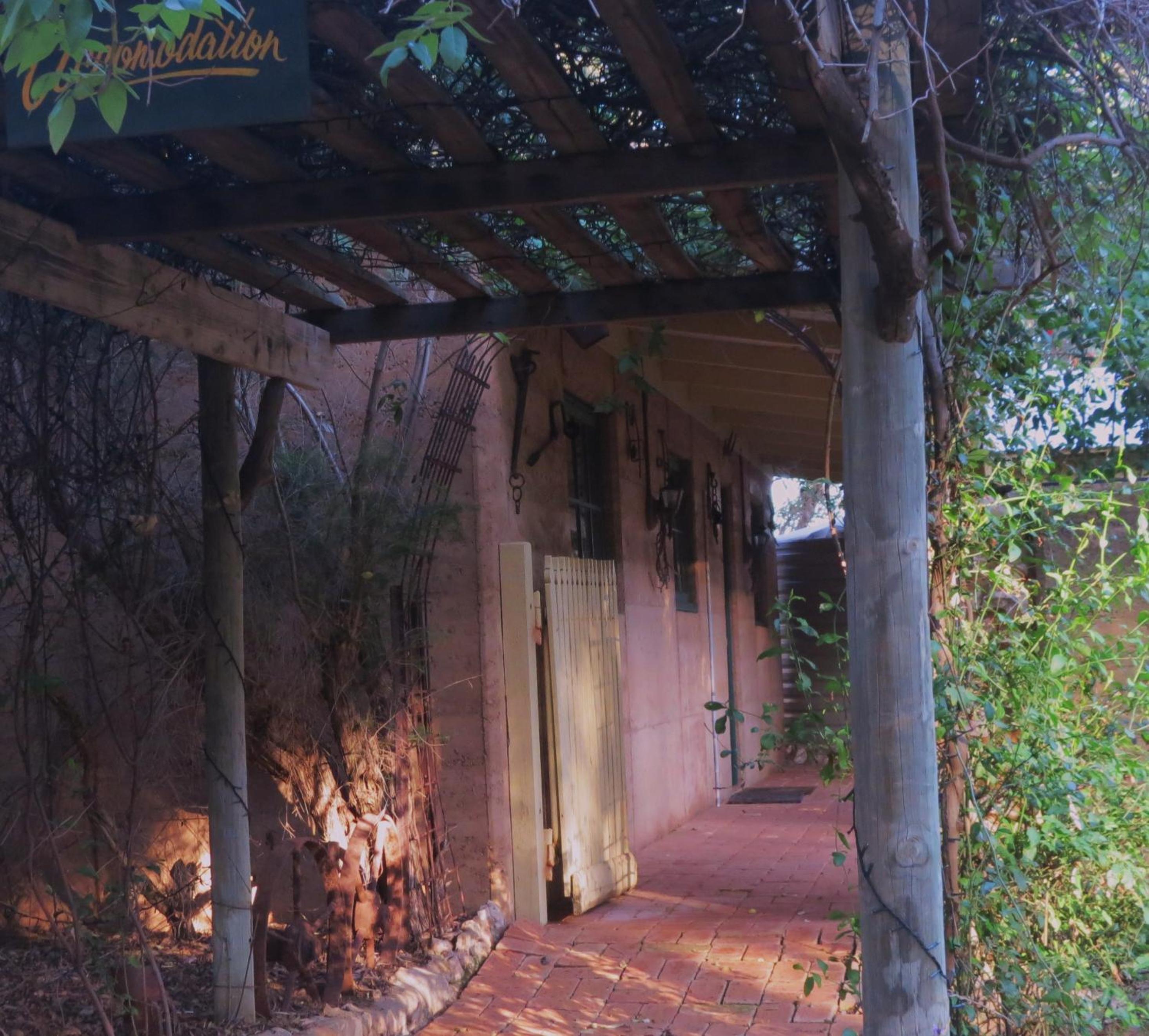 Bentwood Olive Grove Accommodation