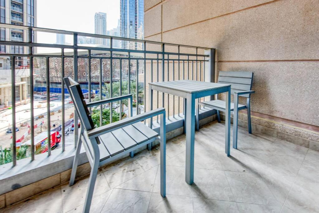 Downtown Dubai one bed with pool and gym
