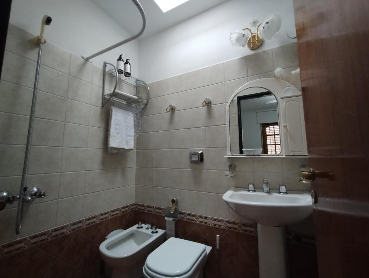 CASTELAR 290 - TERRAZA CON ASADOR - COCHERA - opcional-