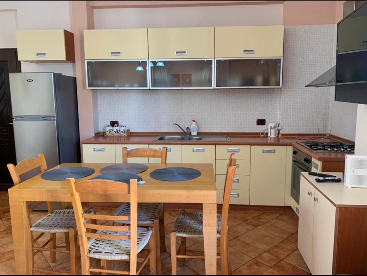 The 8th floor apartment
