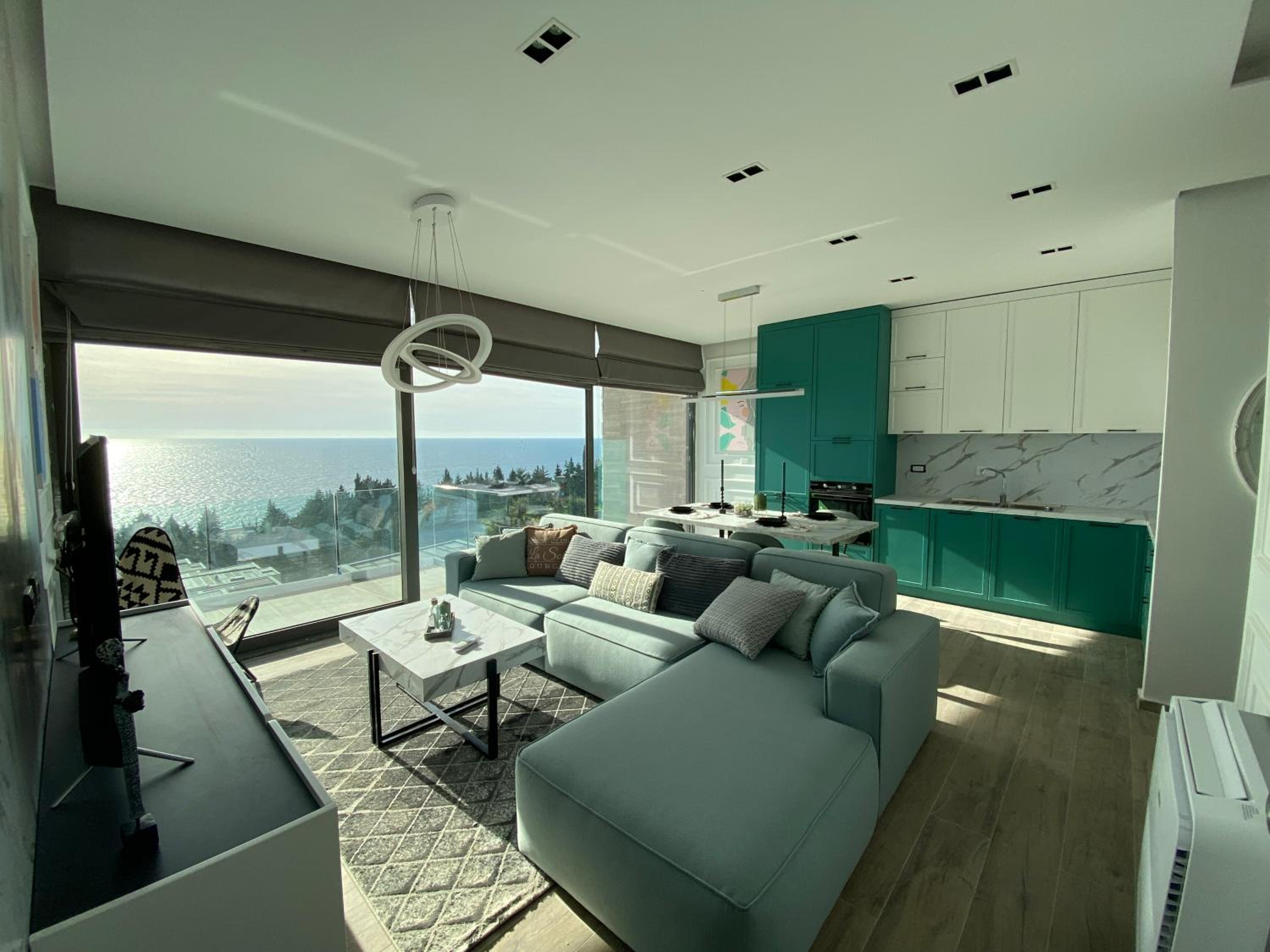 Turquoise Aarohi Apartment by DAMM's Villas photo 3
