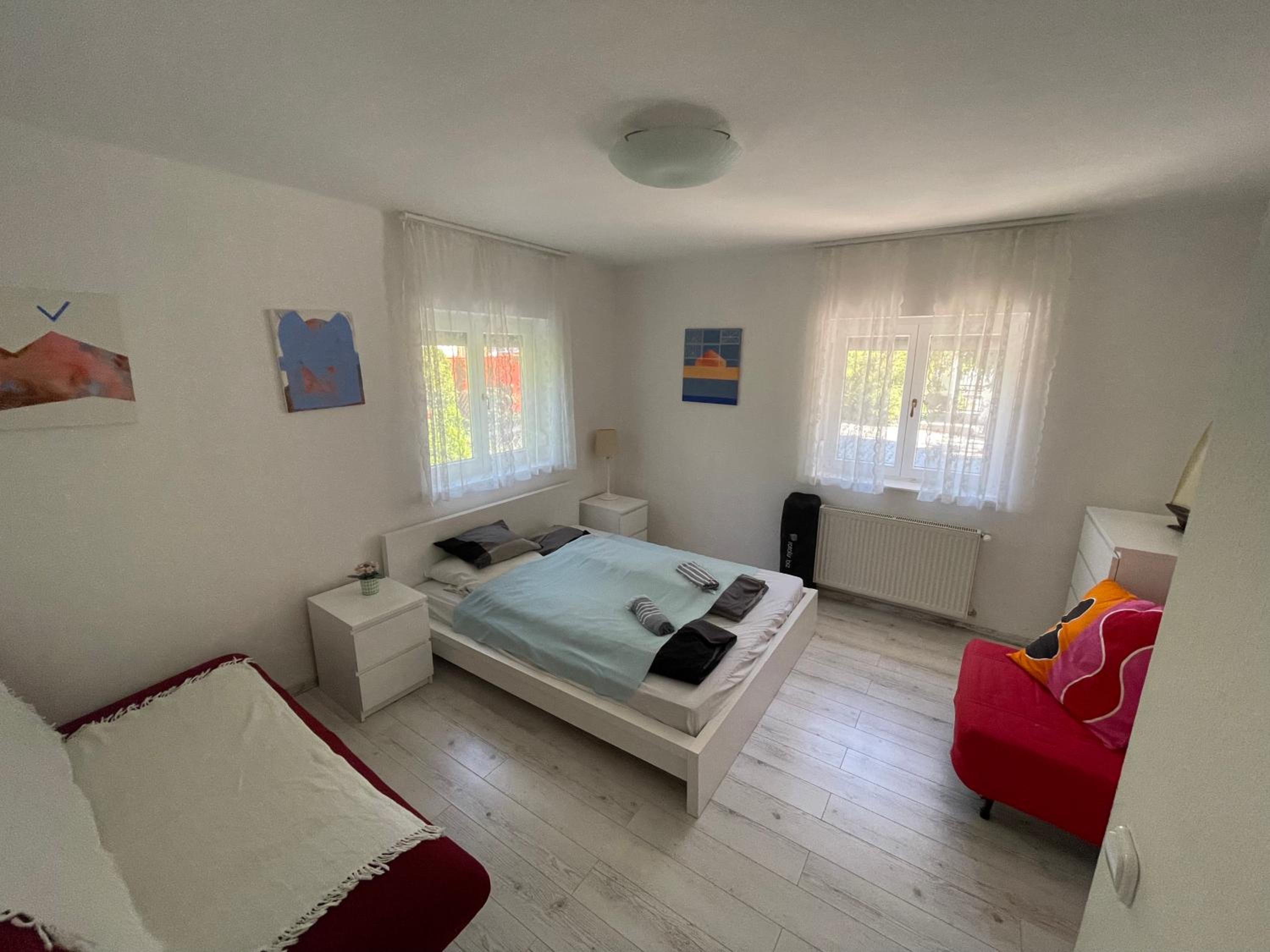 5 bedroom villa very close to Balaton