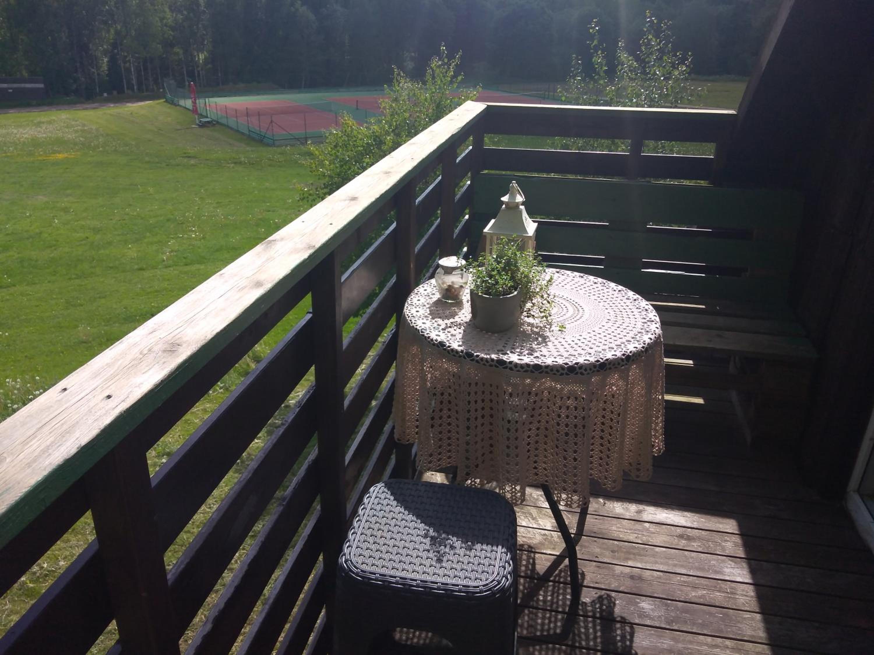 Lili’s Holiday House