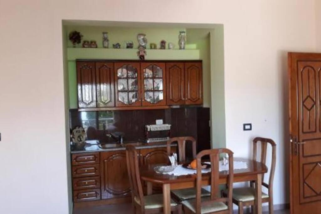 Apartments Meleqi