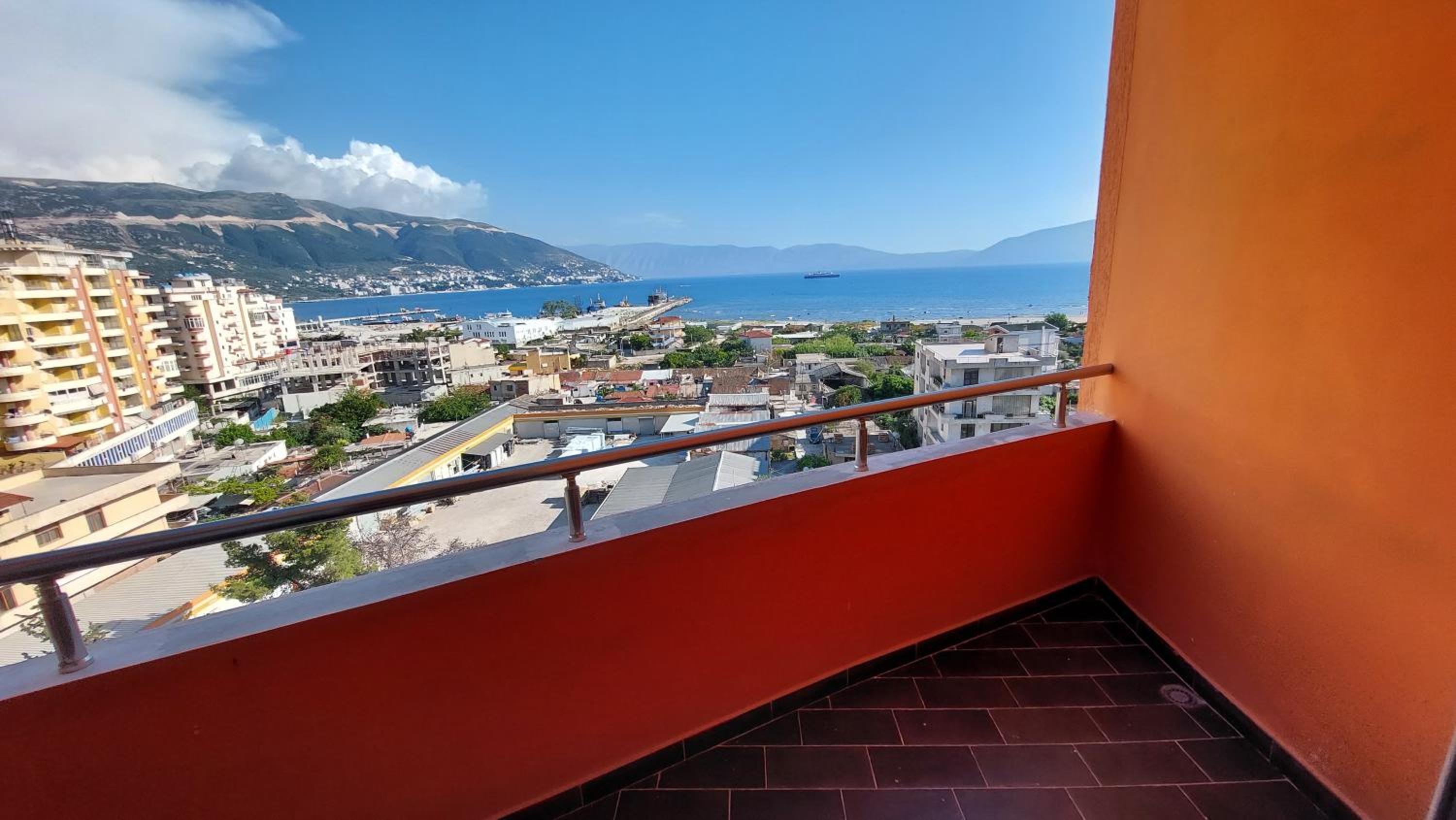 Sweetview 2-bedroom apartment with 3 balcony seaview photo 3