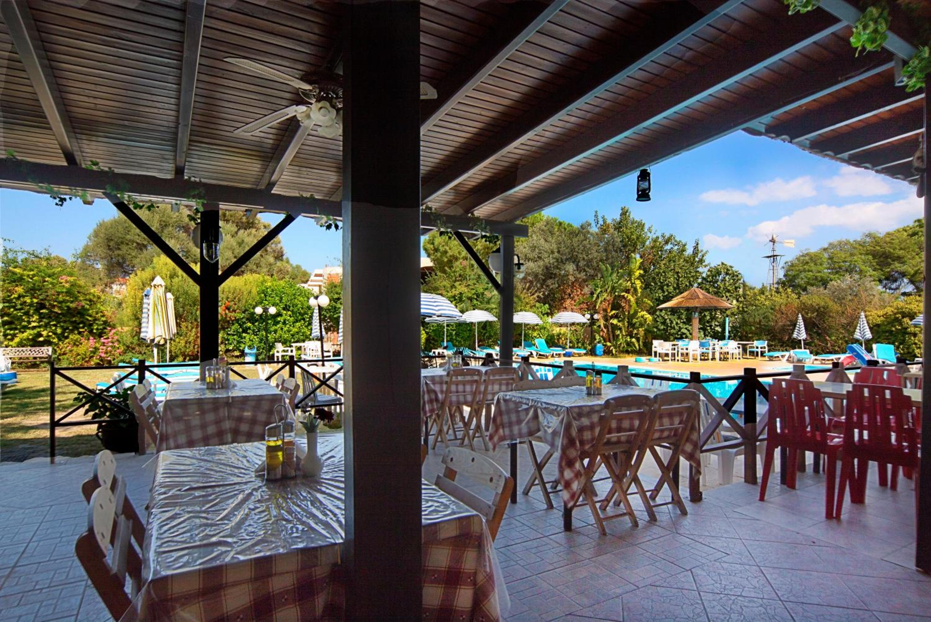 Kassandra Hotel