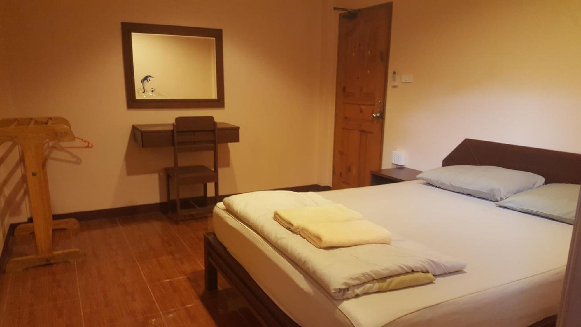 Phatra Hostel