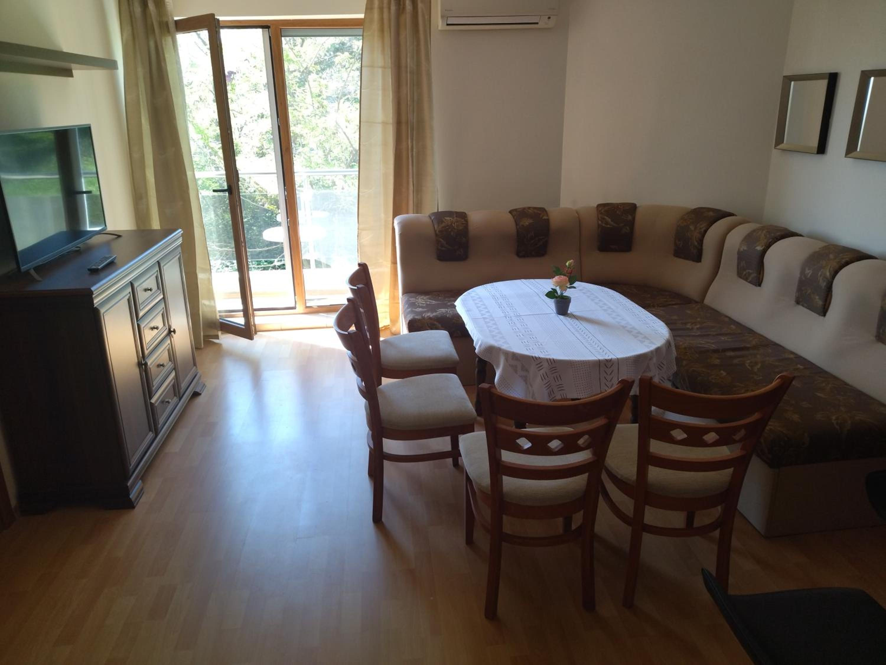 Tango view 2