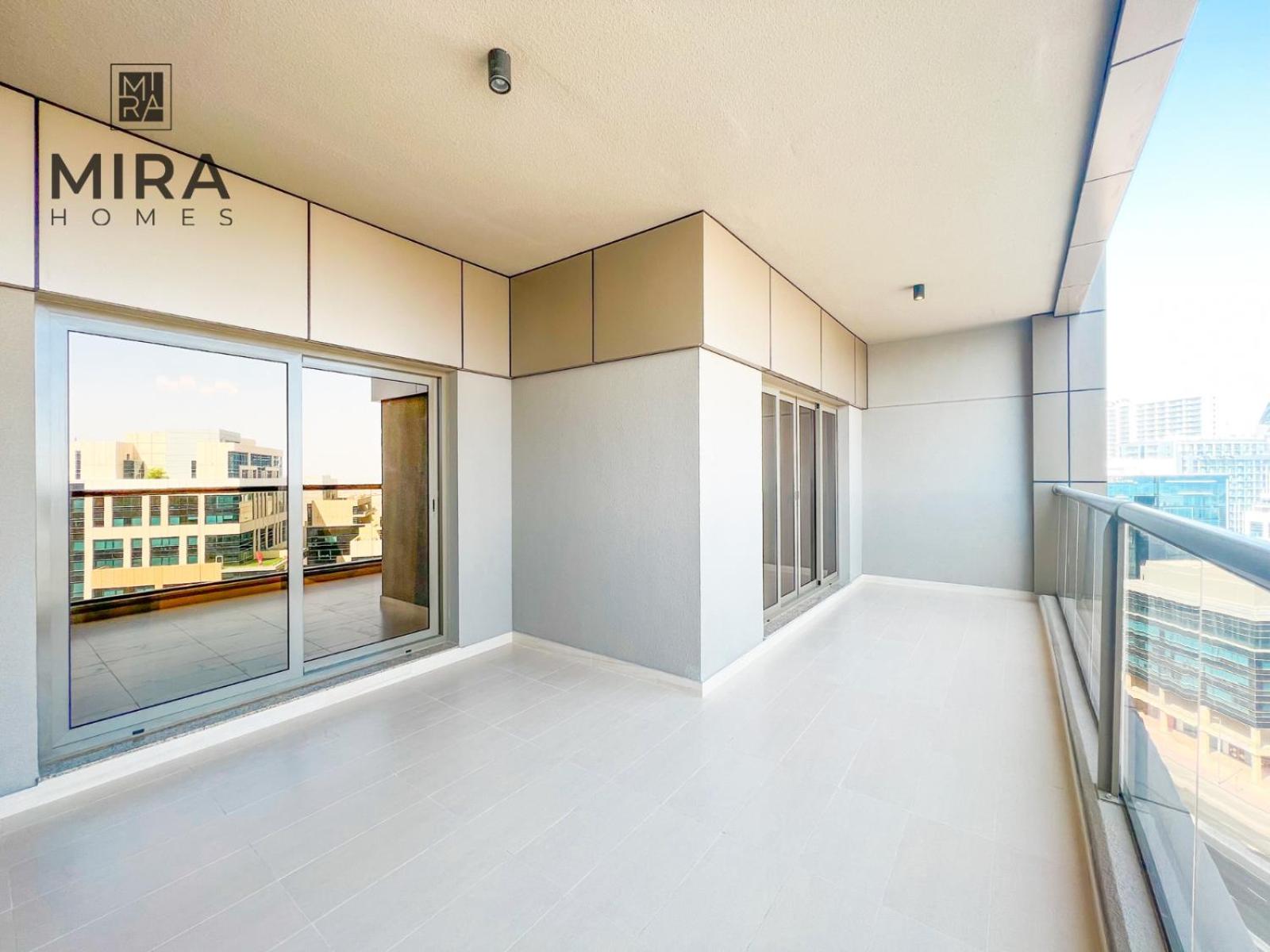Mira Holiday Homes - Luxury 1 bedroom with Burj Khalifa View