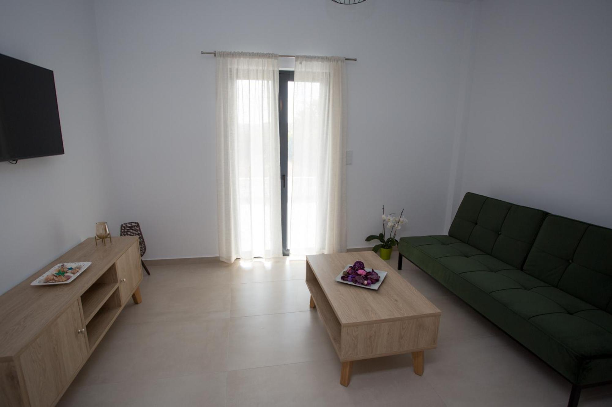 George's Place Kastrosikia