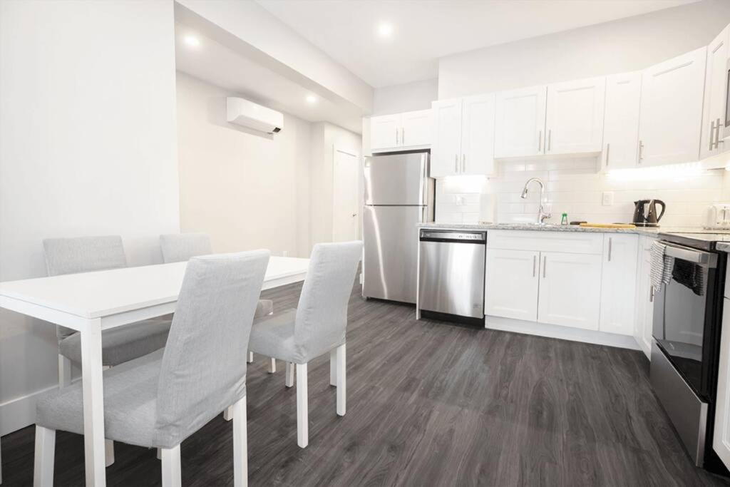 Unique 3BR & 2bath quadplex Free parking& laundry