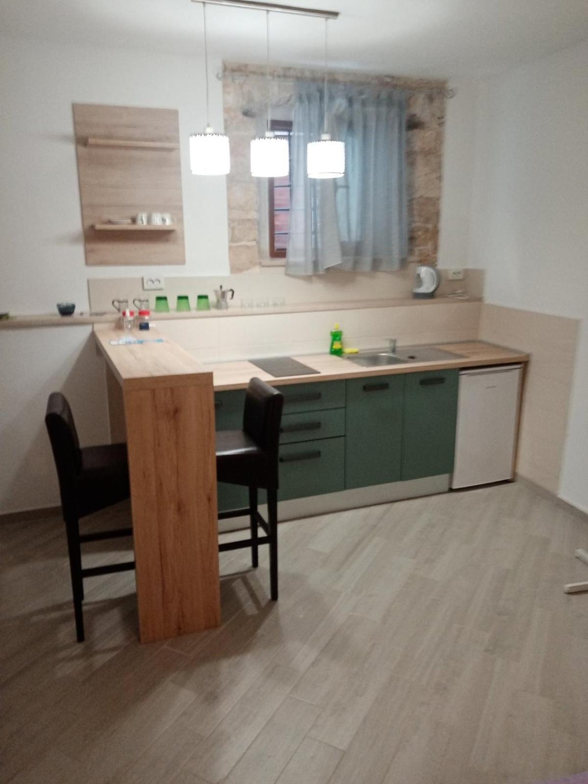 Studio apartment Iva
