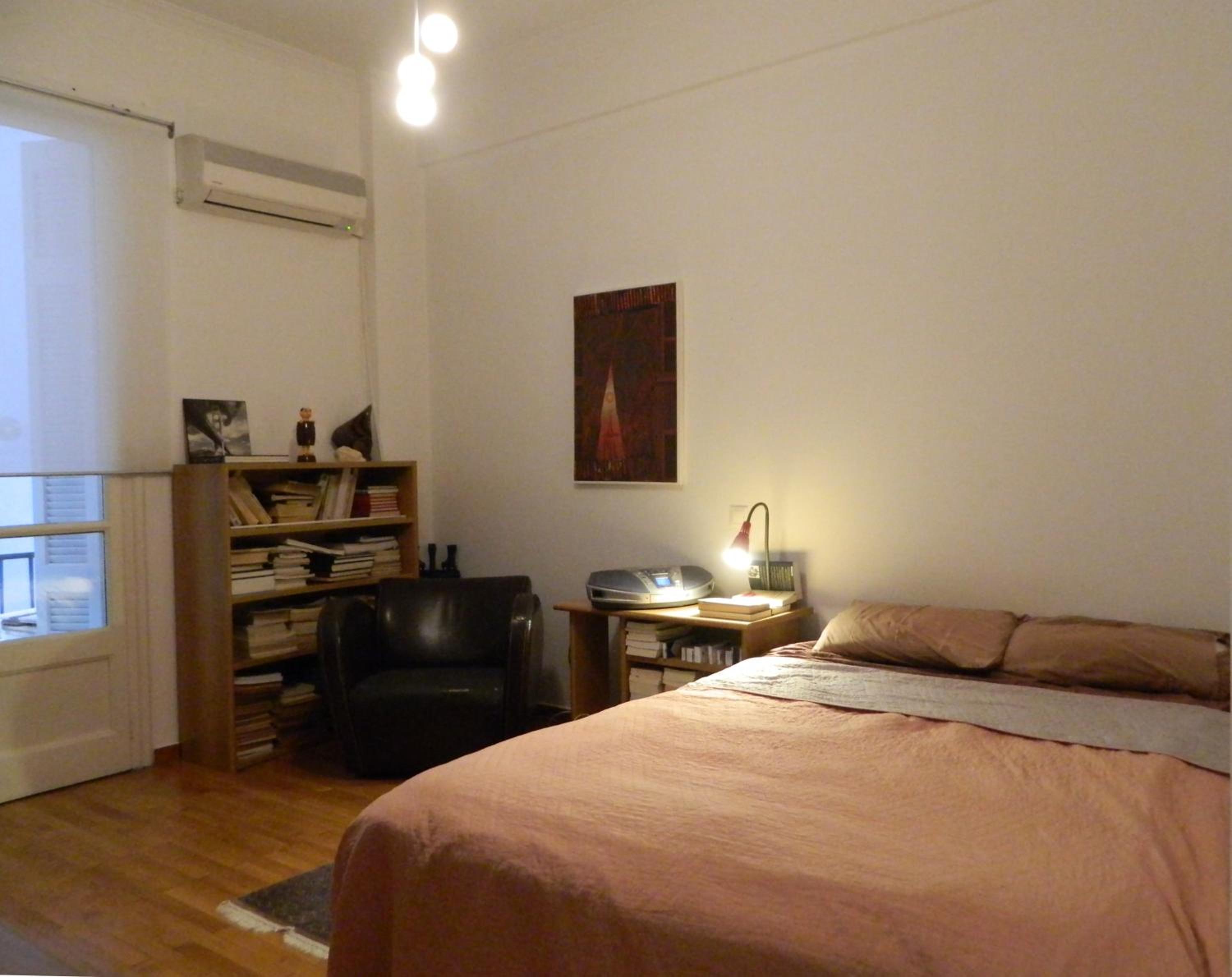 Elegant 3BD apartment in Kolonaki