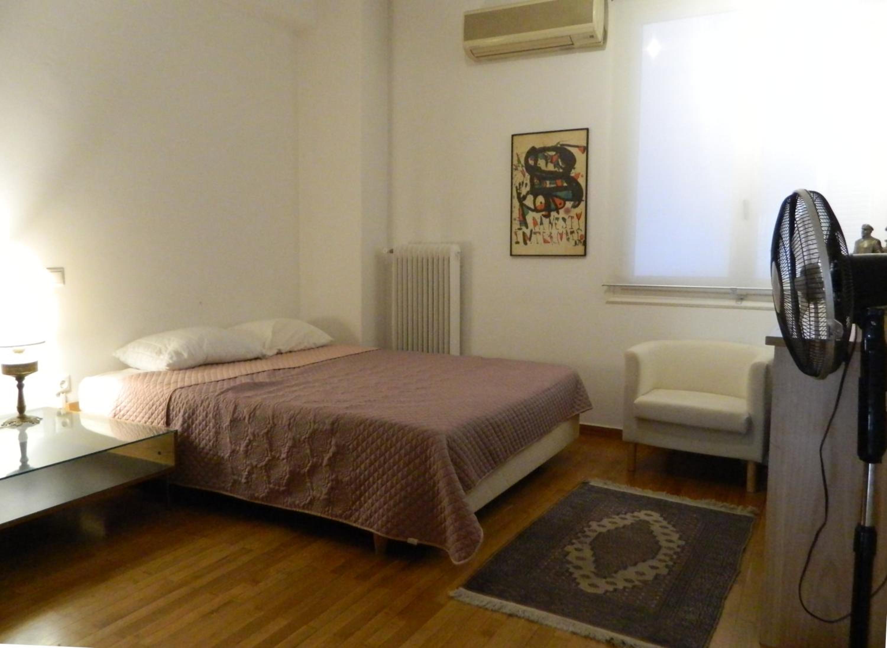 Elegant 3BD apartment in Kolonaki