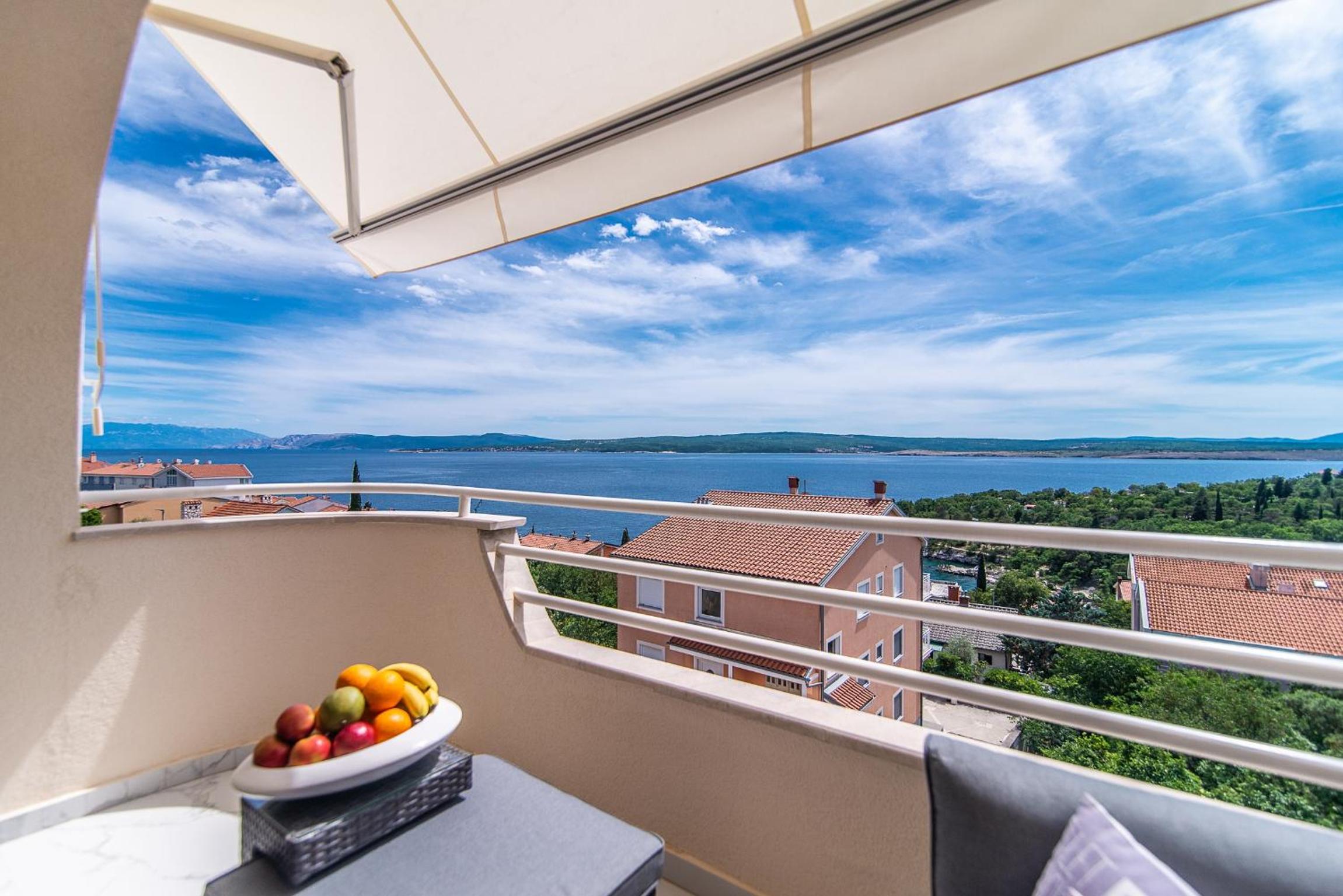 Luxury Apartment Queens
