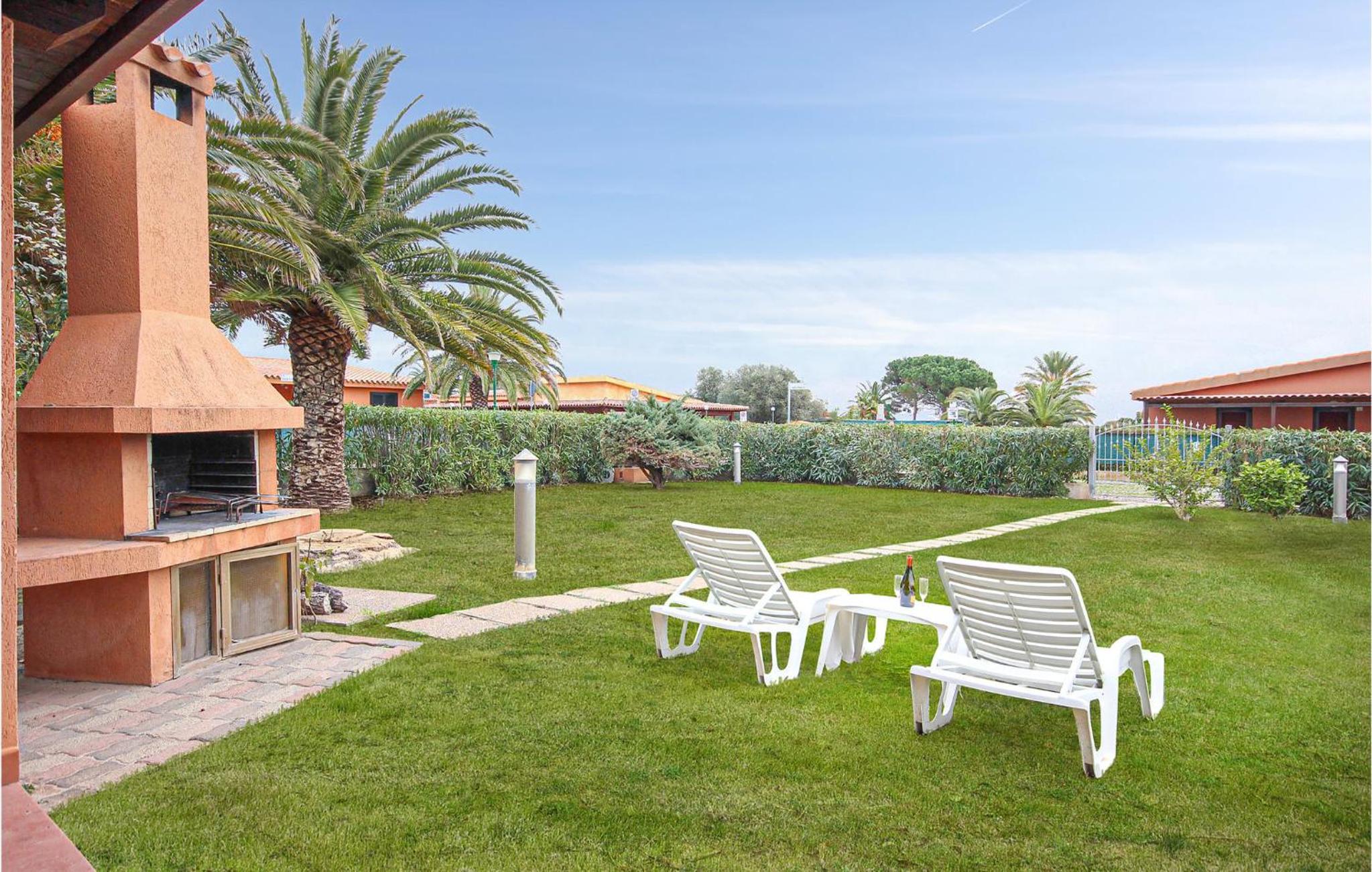 Trilo Beach photo 5