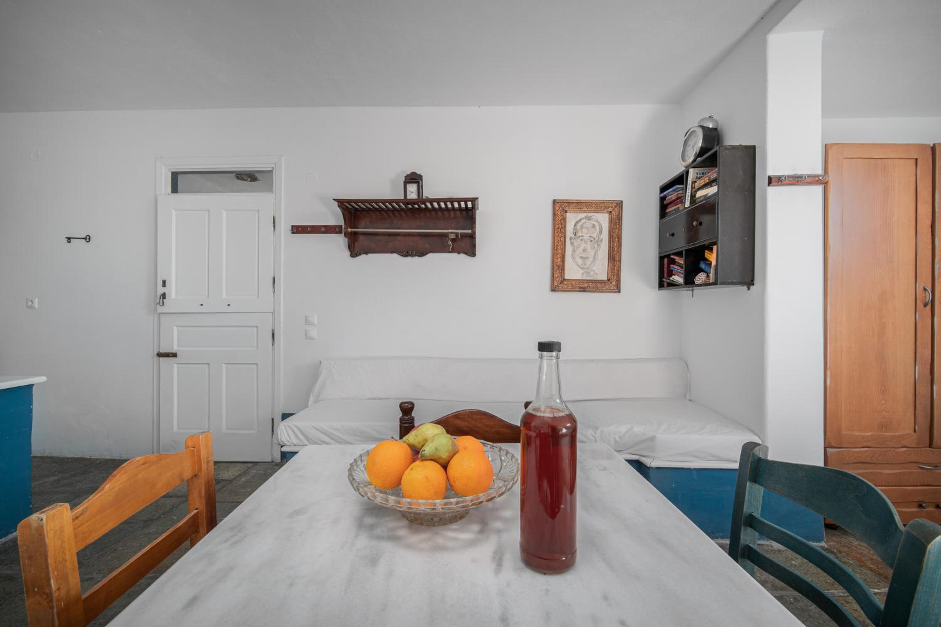 Apartment in Serifos Town view 4