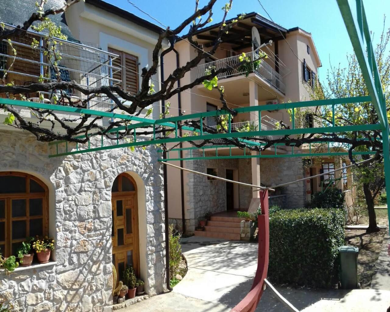 Hotel Apartment Ana - Image 1