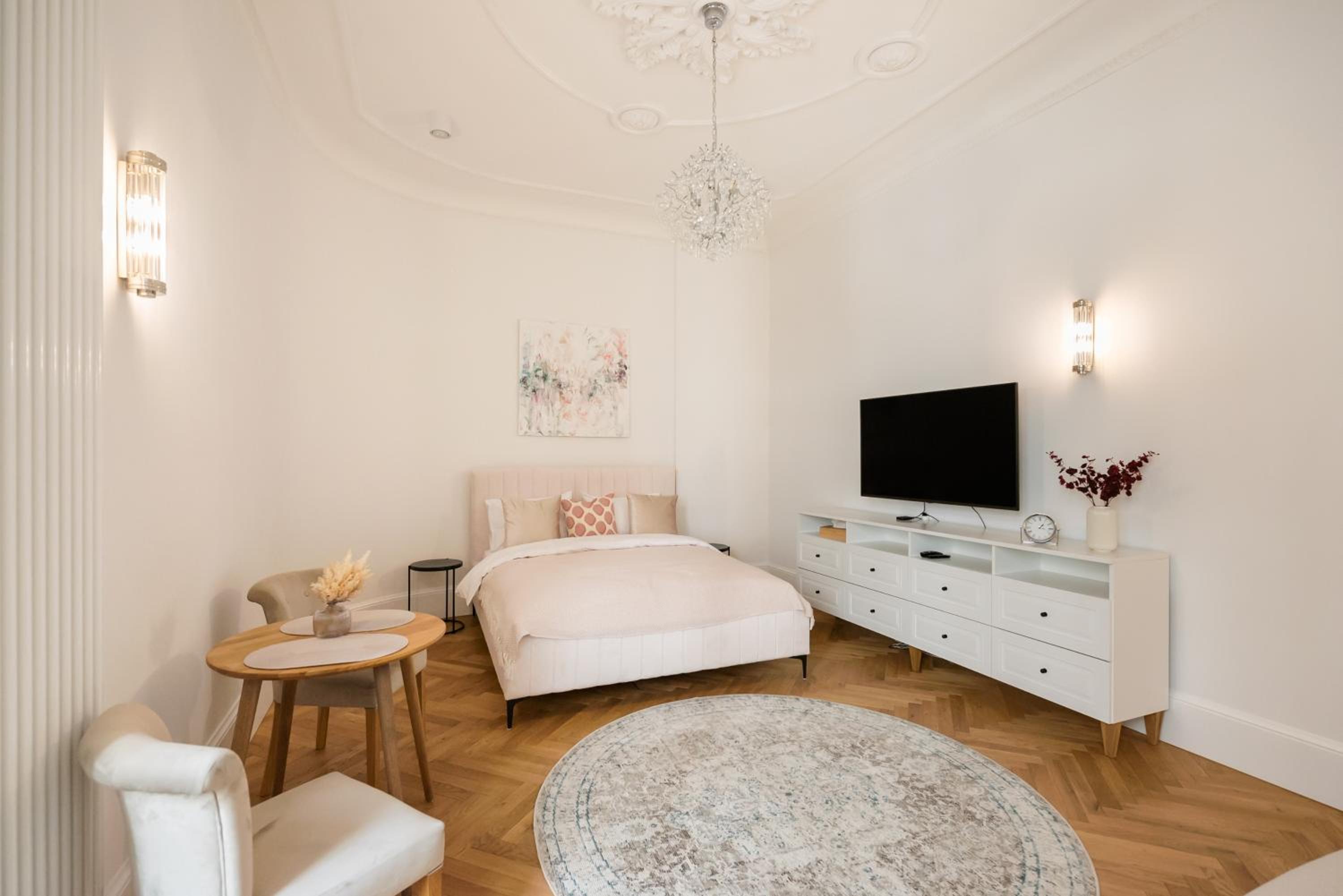 Premium Warsaw Center Studio
