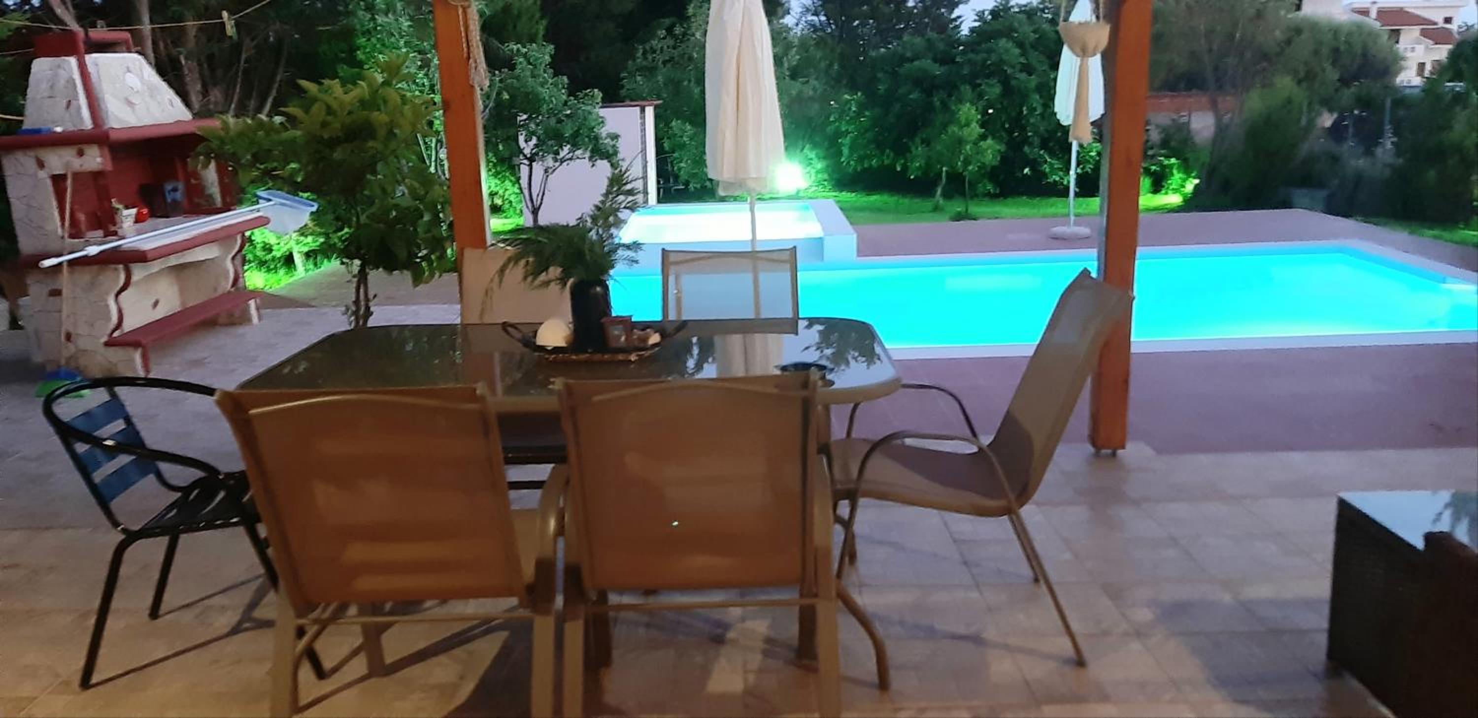 Maria Lemoni Swimming Pool Apartment view 5