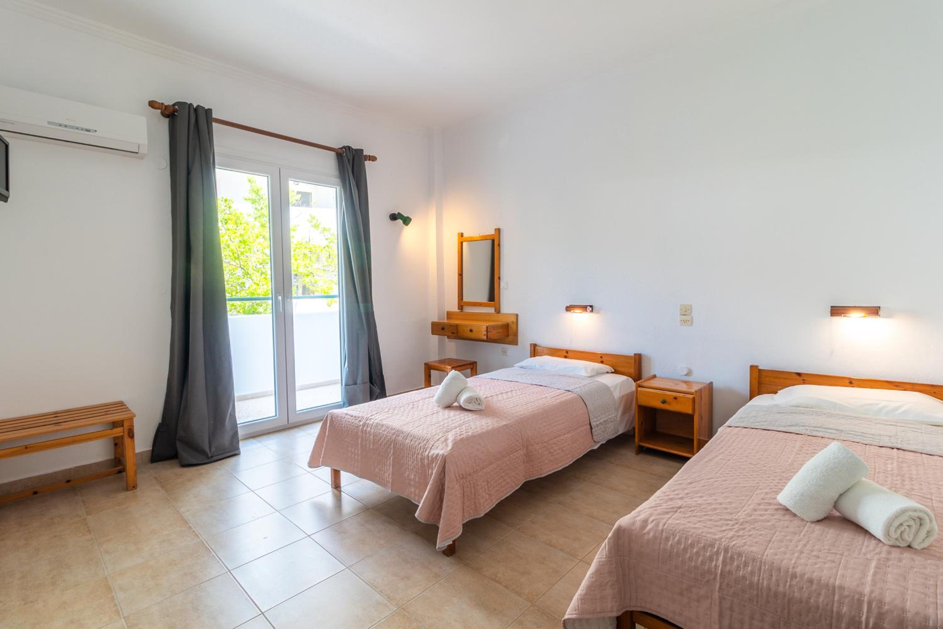 Kantaros Apartments