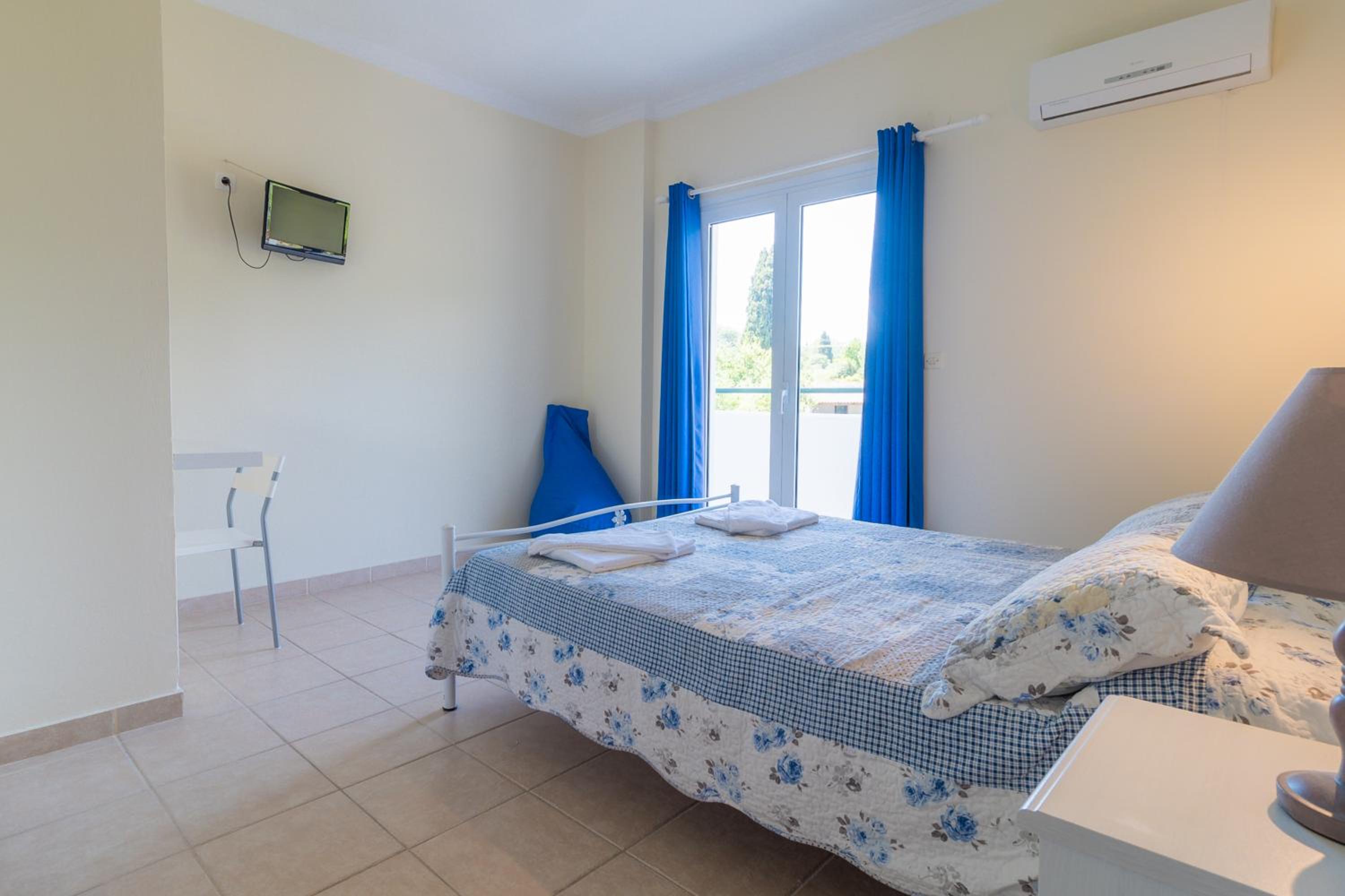 Kantaros Apartments