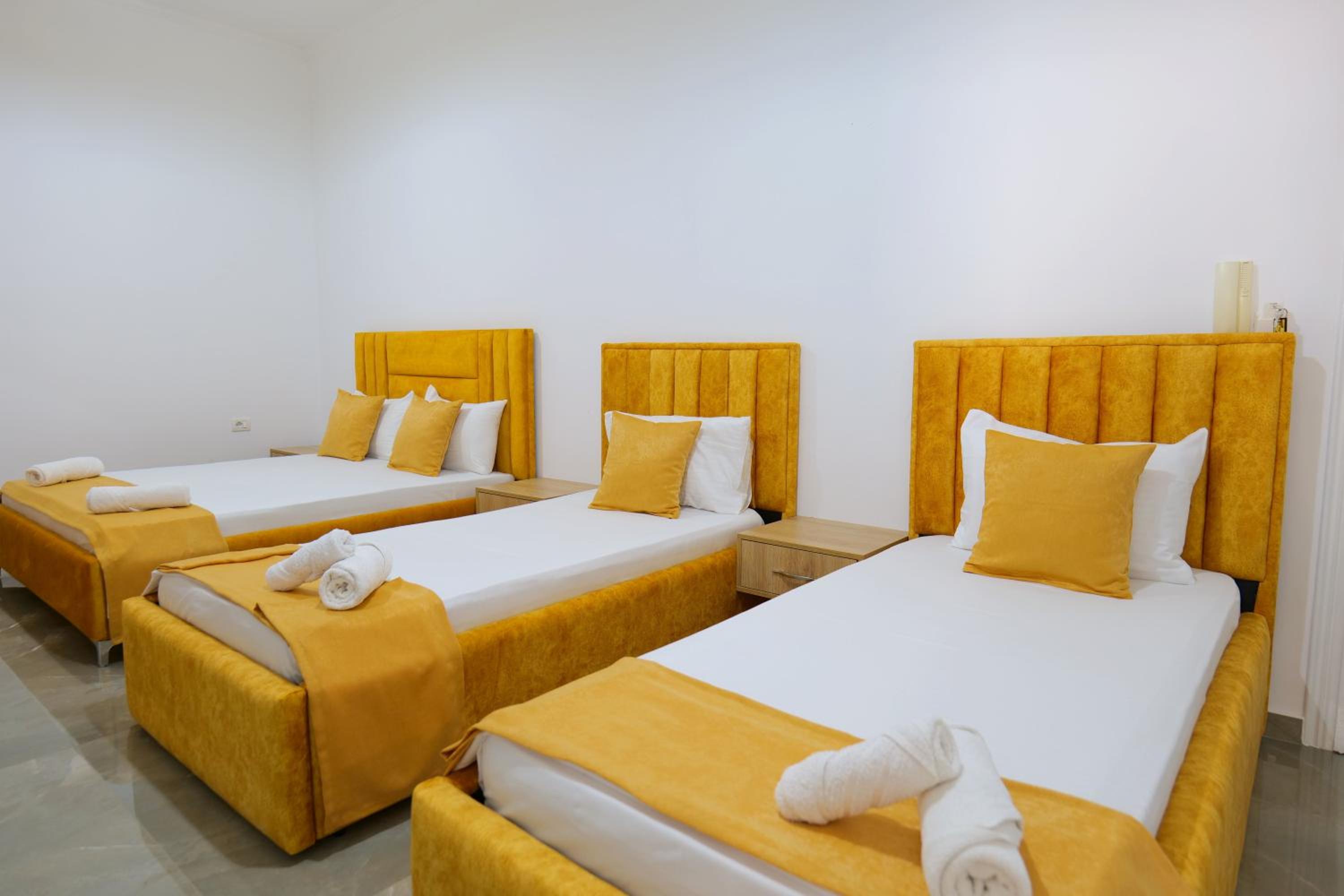 HOTEL ADI-VERA