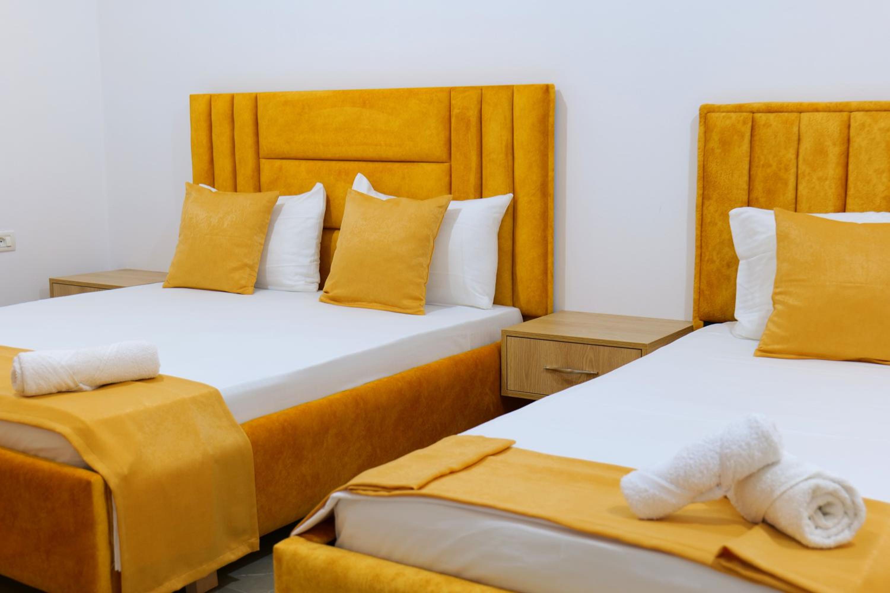HOTEL ADI-VERA