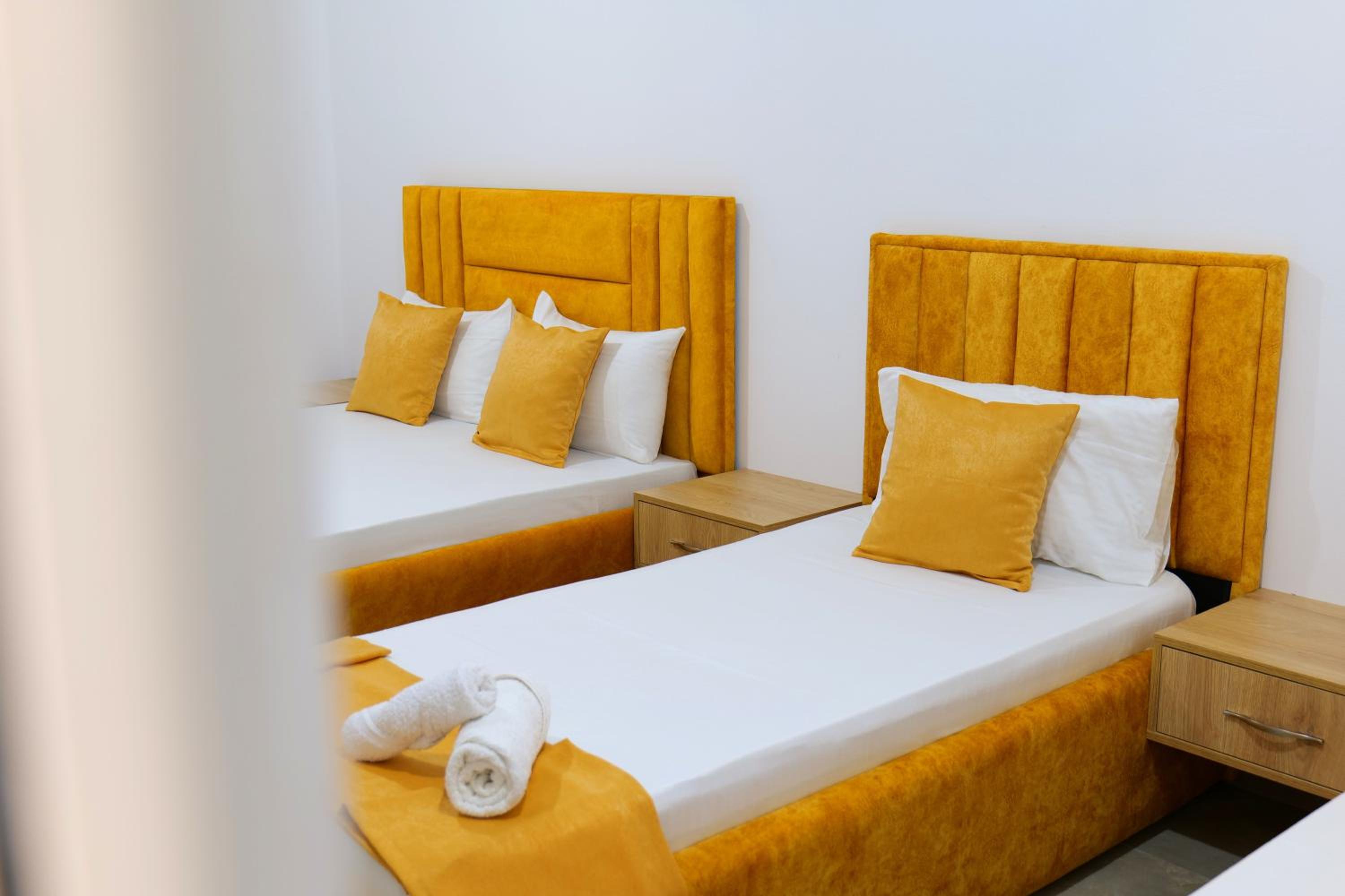 HOTEL ADI-VERA