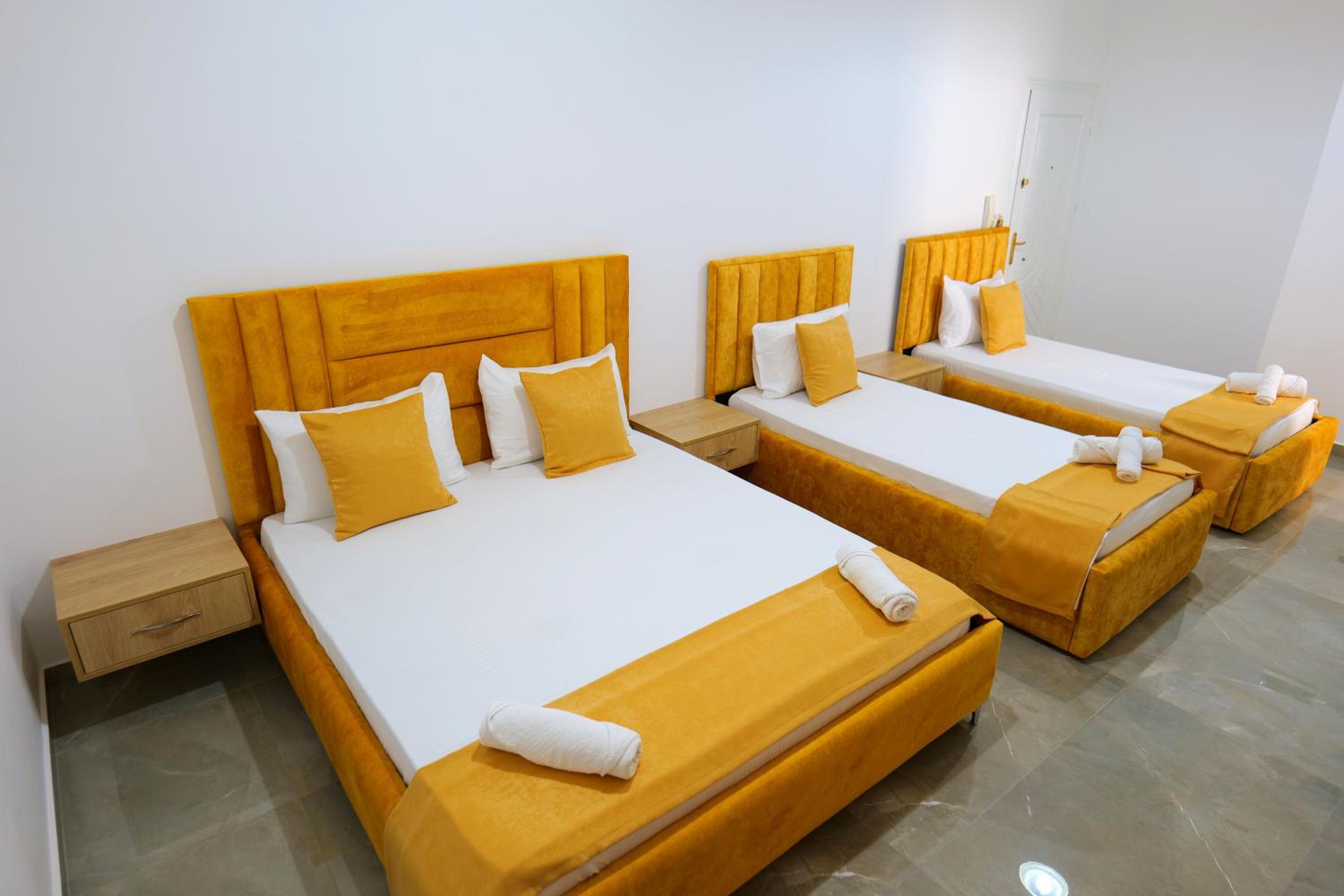 HOTEL ADI-VERA