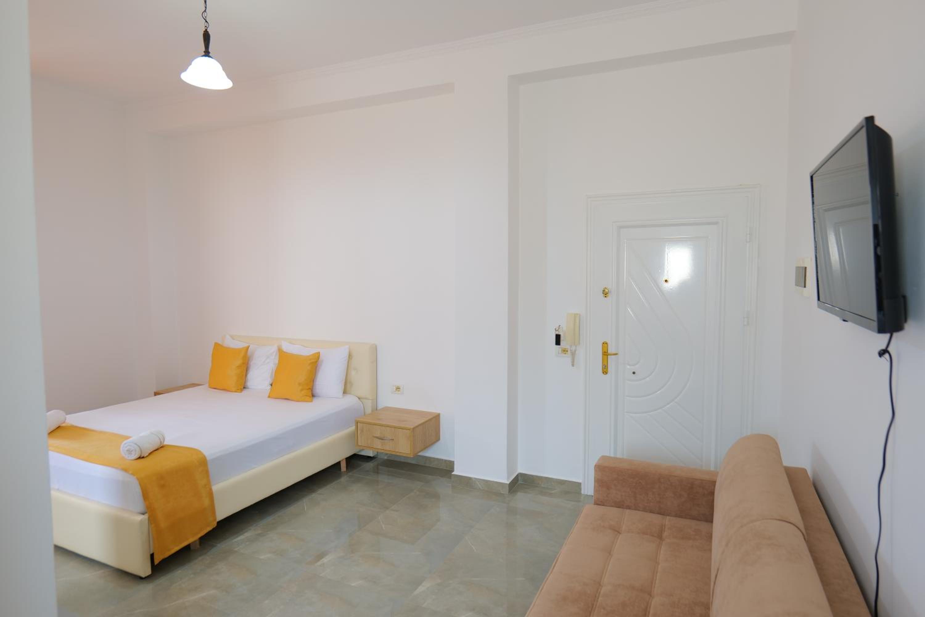 HOTEL ADI-VERA