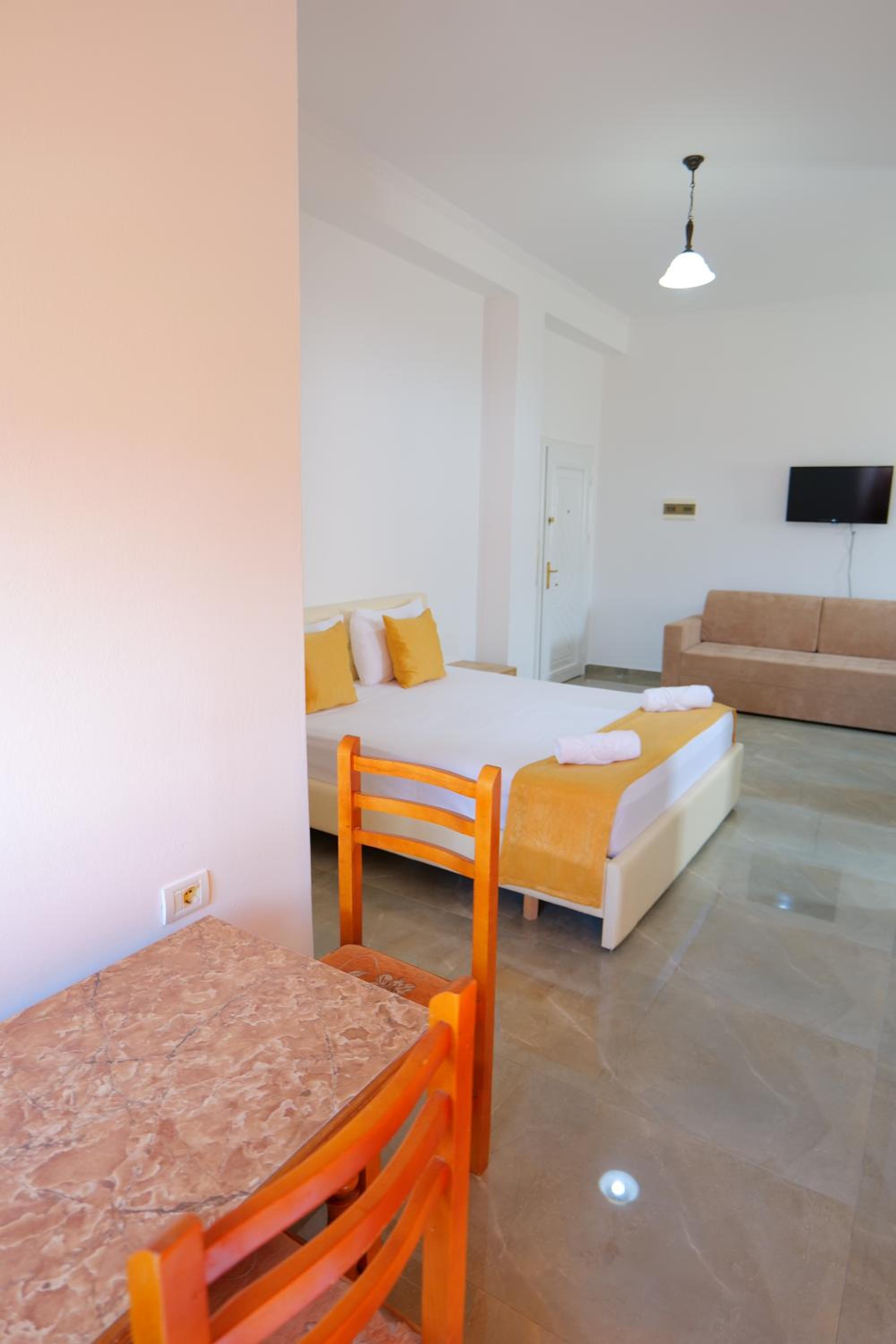 HOTEL ADI-VERA